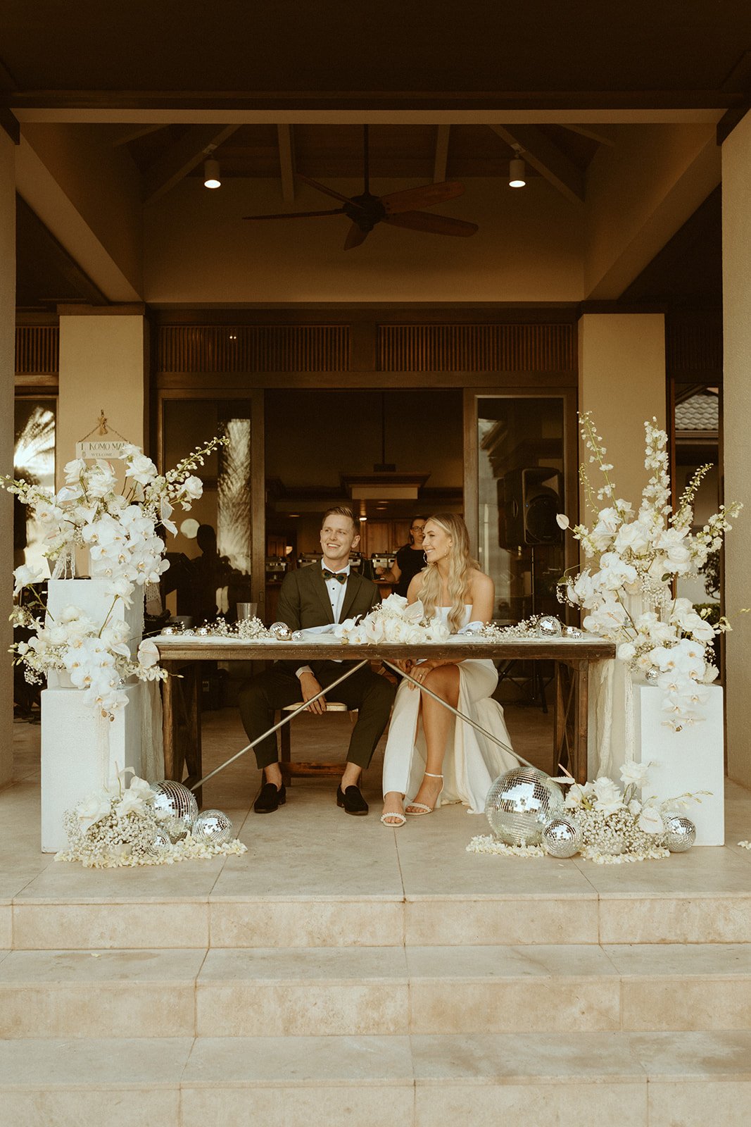 Kona-Hawaii-Wedding-in-Alyssa-Kristin-Wedding-Dres26.jpg