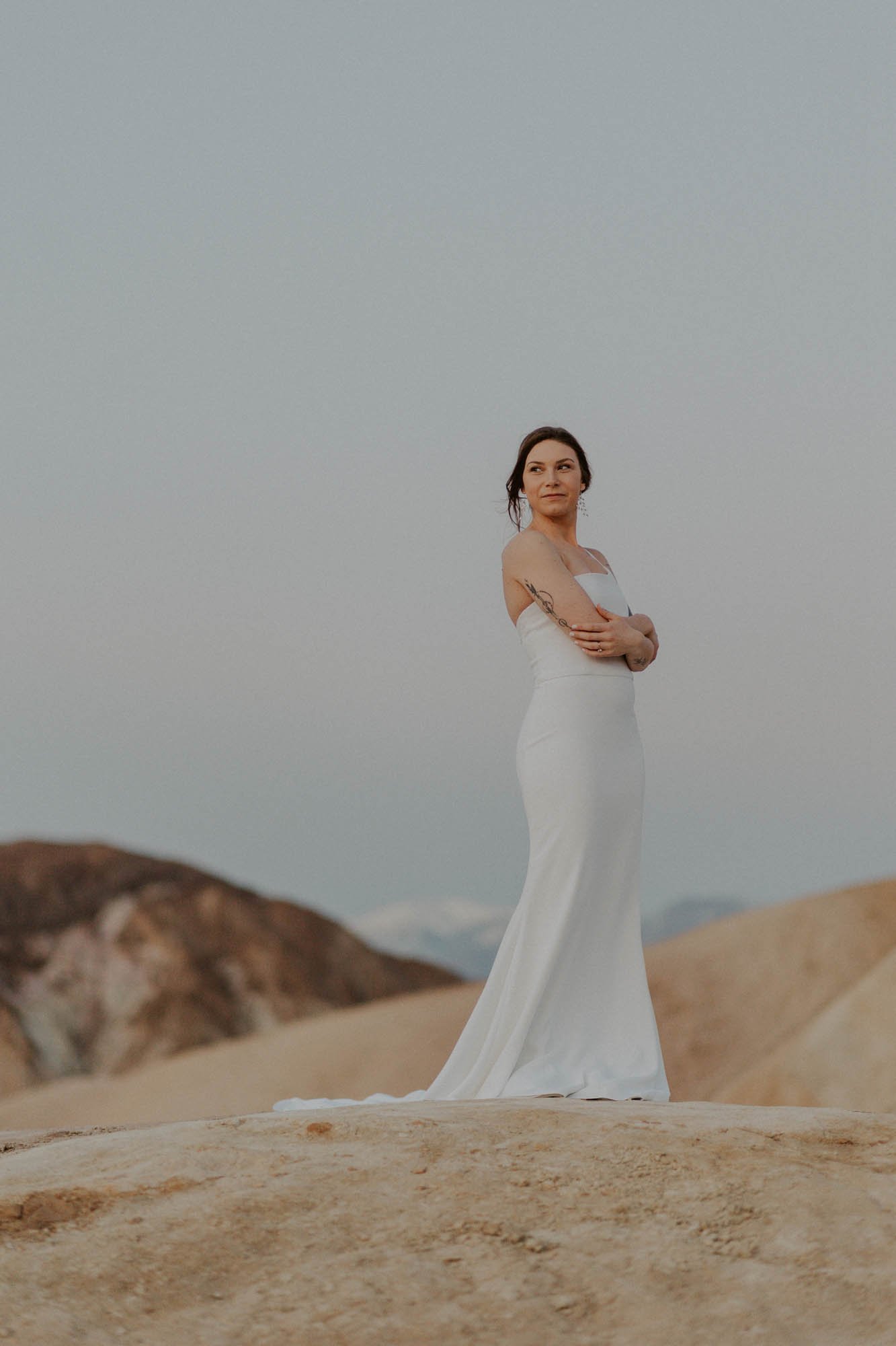 Death-Valley-National-Park-Elopement-Alyssa-Kristin-Wedding-Dress-02.jpg