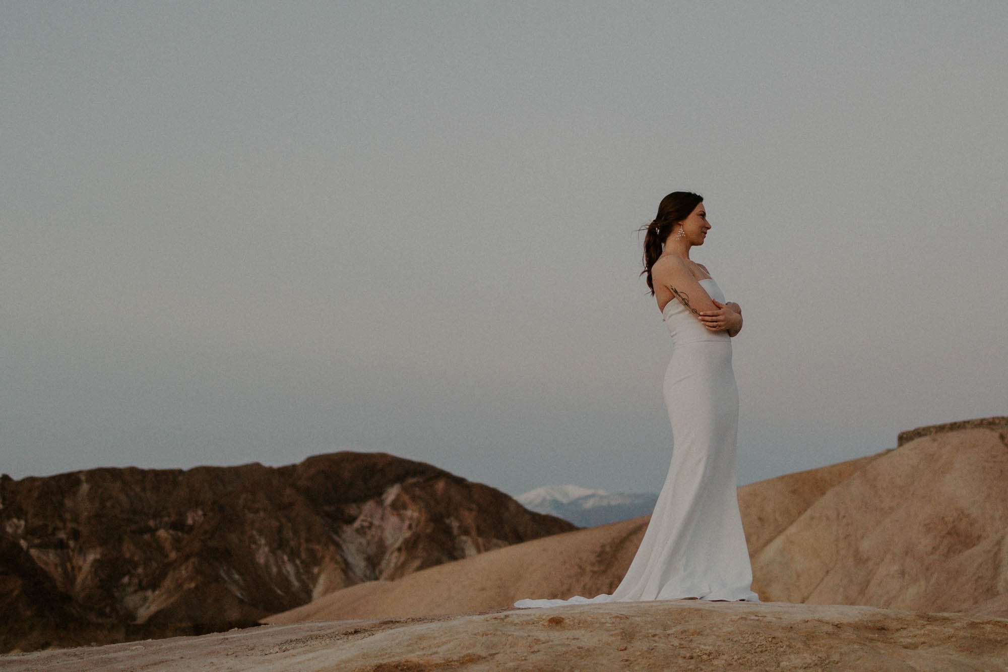 Death-Valley-National-Park-Elopement-Alyssa-Kristin-Wedding-Dress-01.jpg