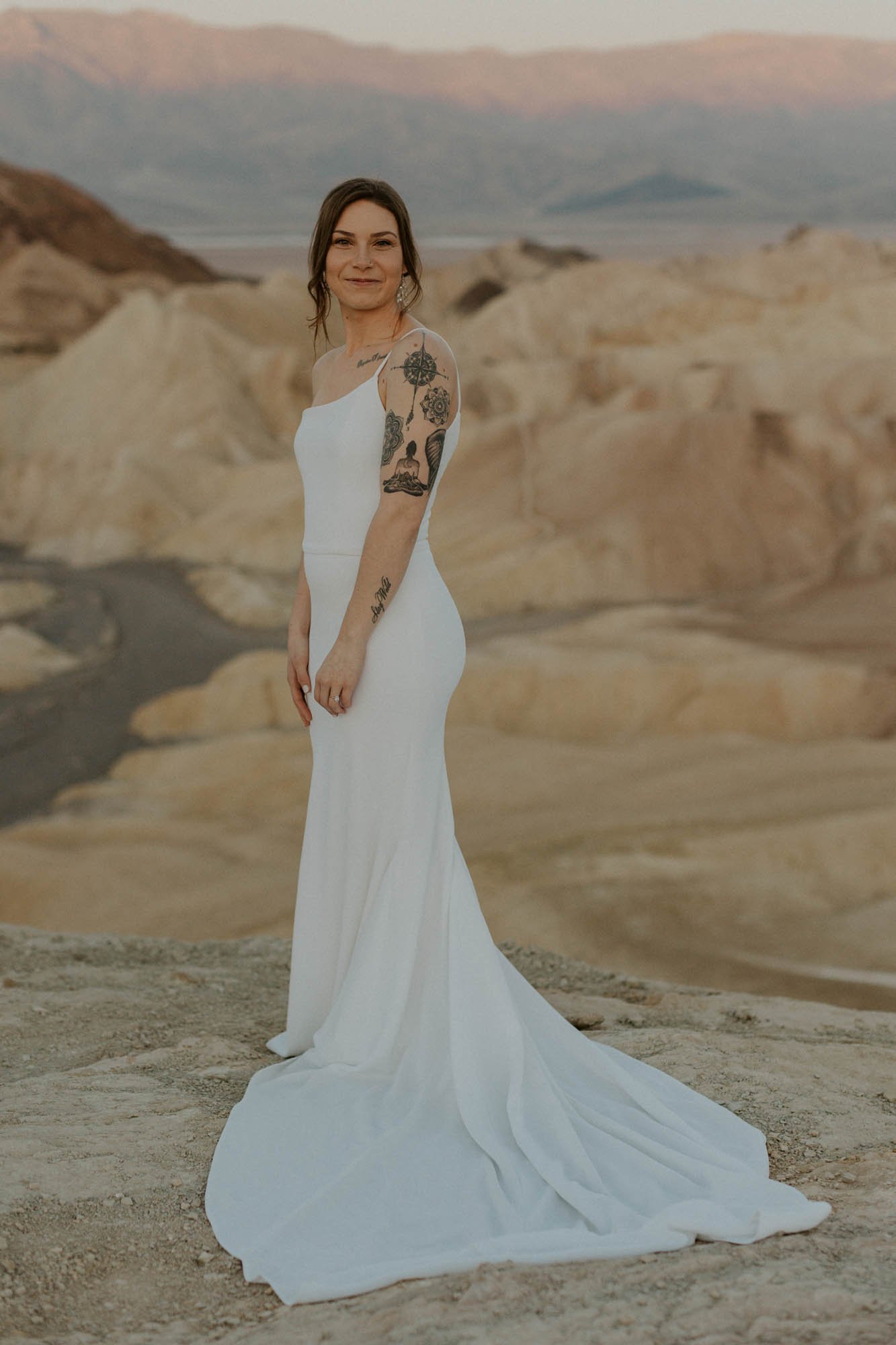 Death-Valley-National-Park-Elopement-Alyssa-Kristin-Wedding-Dress-11.jpg