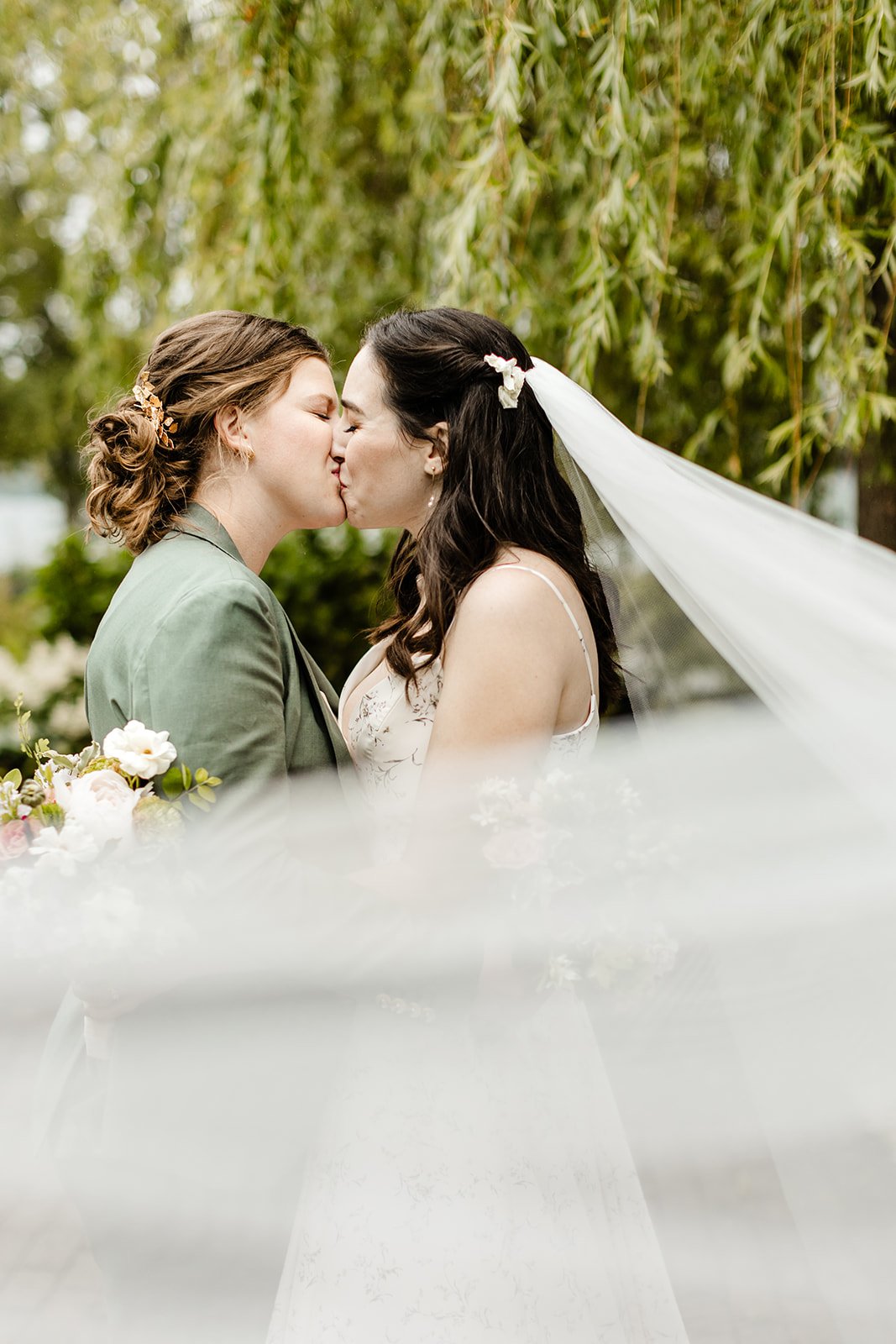 Tara-LaTour-Wedding-Dress-LGBTQIA-Erin-and-Sadie-13.jpg