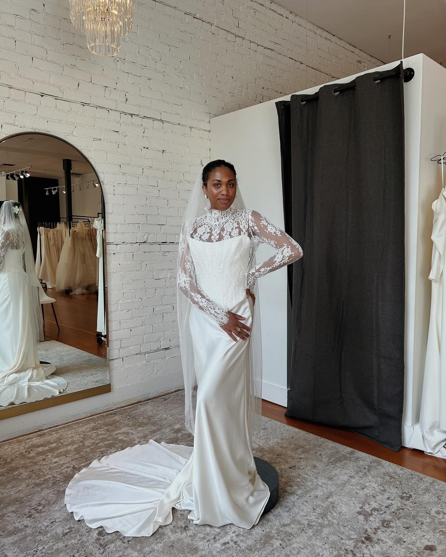 just our #aandbabe adrienne being iconic in @saintbridal. 🤍

the stars have aligned. you have the ring, our new arrivals have landed &amp; we have appointments available in #sacramento this weekend! head to our site to secure your spot &amp; let&rsq