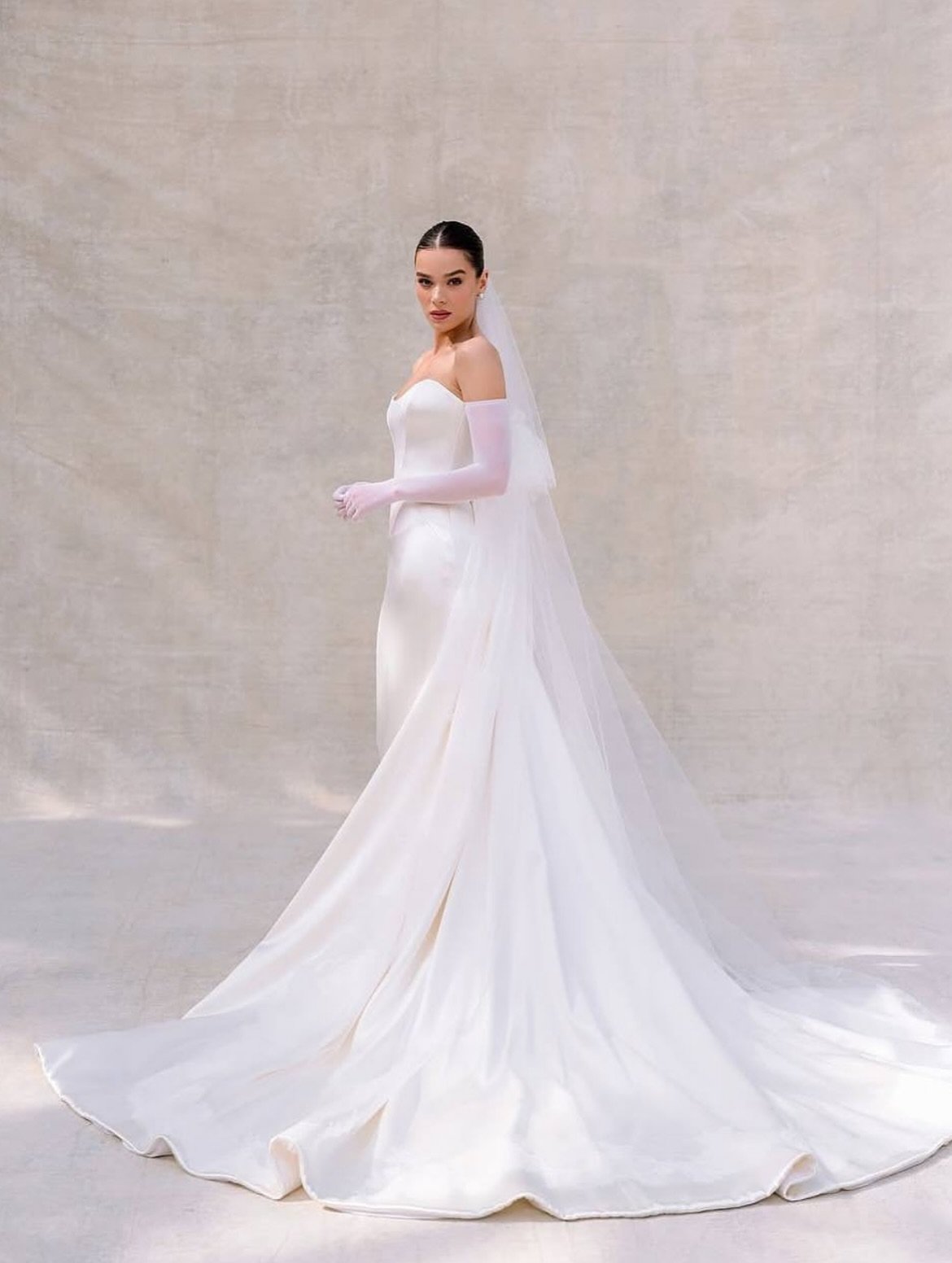 a moment for @haileesteinfeld in her bridal era. &hearts; hailee&rsquo;s wedding day aesthetic was timeless with a twist, just the way we like it. whether it&rsquo;s a classic, trendy, romantic or free-spirited wedding look you&rsquo;re after&mdash;@