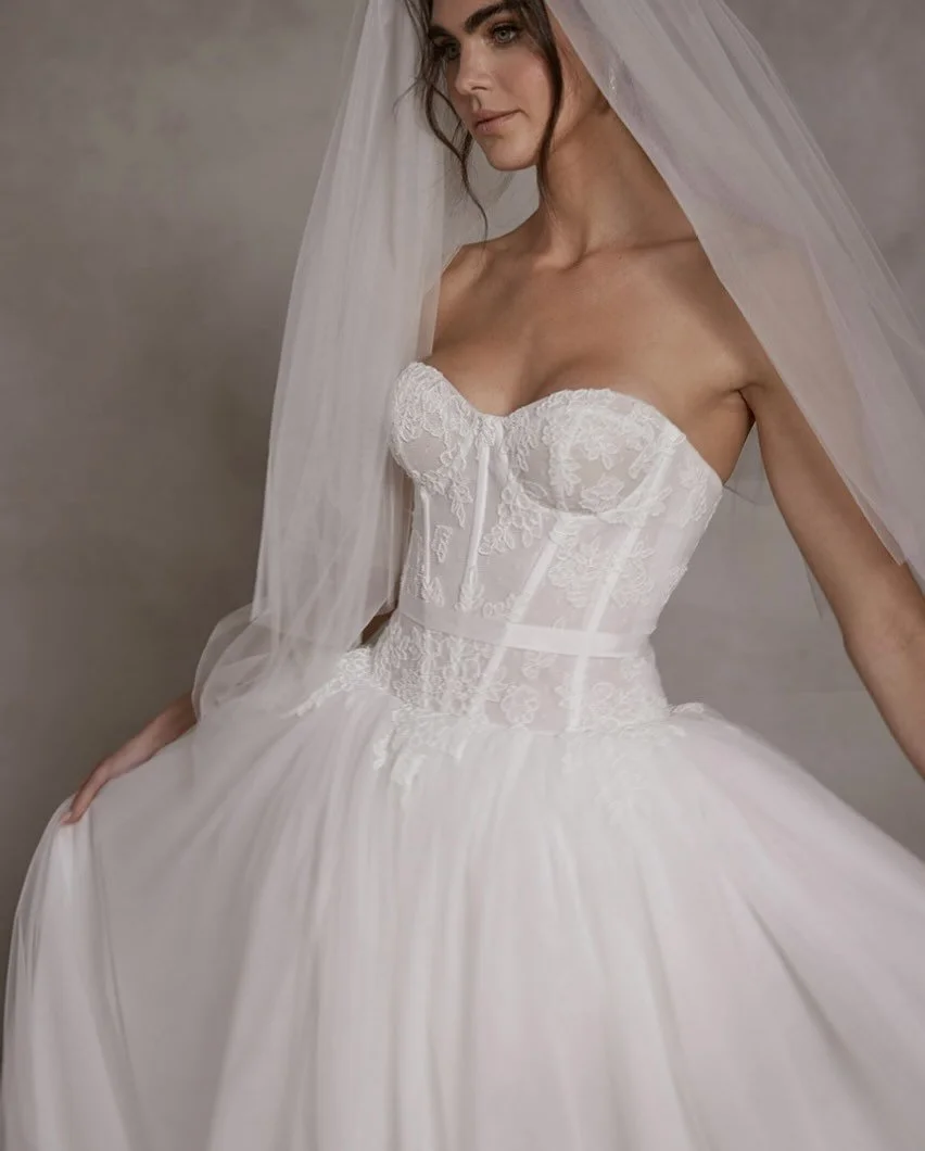 1 WEEK COUNTDOWN! ✨

our @seraphine_bridal trunk show lands in @aandbe_austin on august 29 and is visiting through sept 6 before it hits the road and travels to:

@aandbe_charlotte | sept 12-20
@aandbe_seattle | sept 26-oct 4

book your appointment s