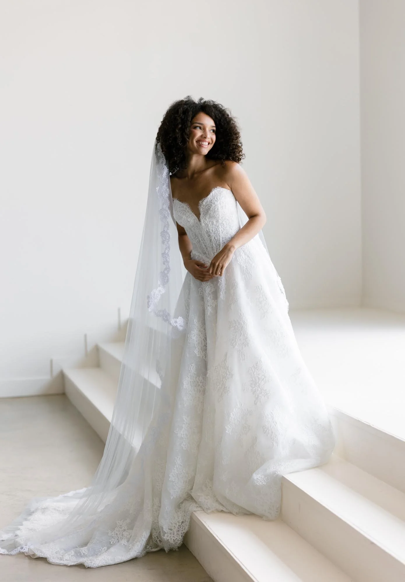 aandbe-bridal-shop-stylebook-15-a-mosley-356.jpg