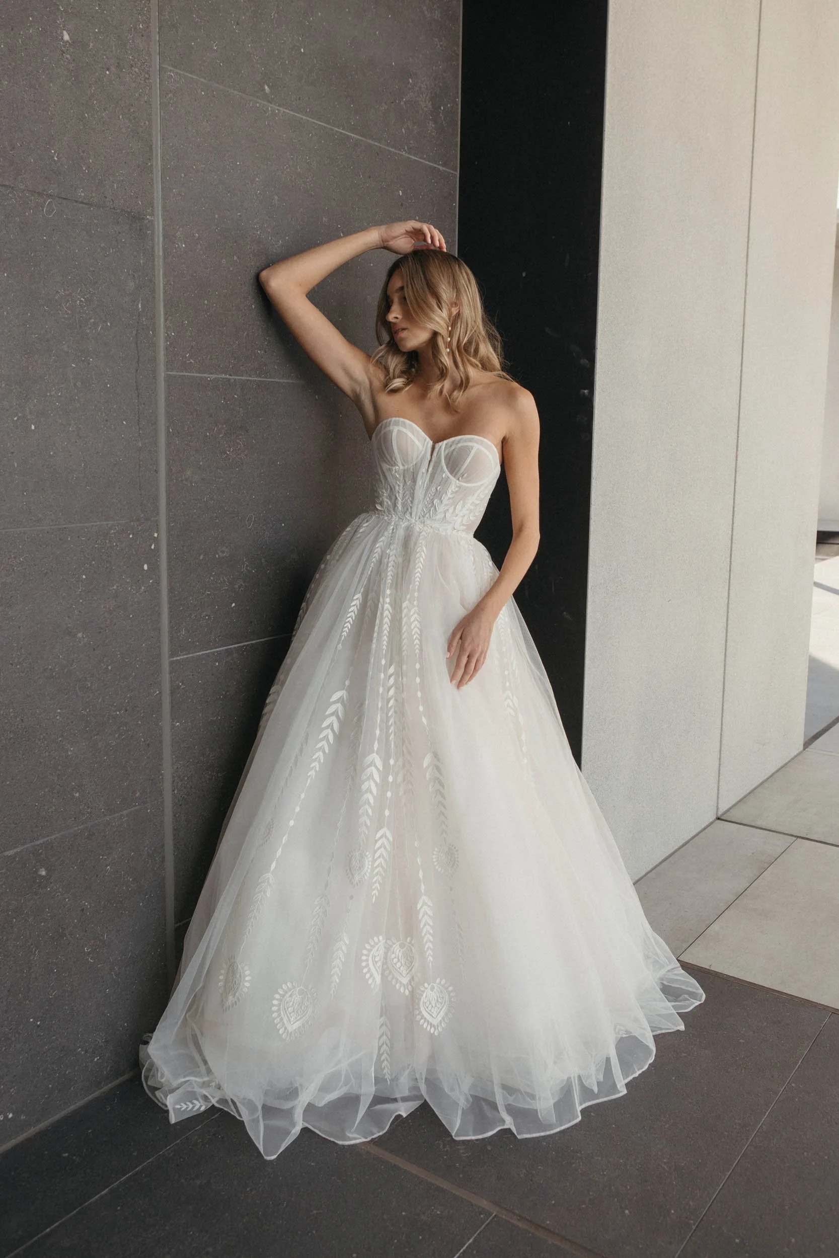 aandbe-bridal-shop-stylebook-vol-14-selects-lauren-nicole-36.jpg