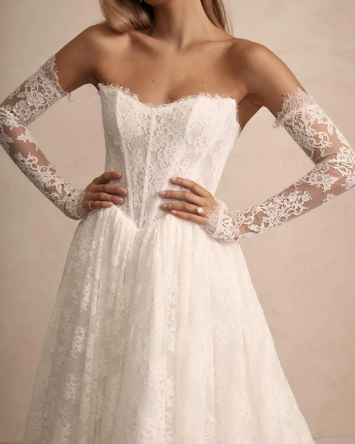 the structure of our dreams 🤩 @madewithlovebridal is stealing our brides hearts at the moment &amp; we can definitely see the reason why 🫶🏼

find these designs &amp; more from @madewithlovebridal in ✨

&bull; dallas
&bull; denver
&bull; minneapoli