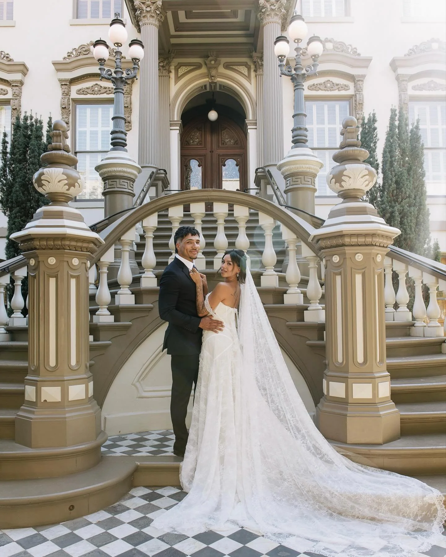 a stunning styled shoot featuring the &lsquo;macbeth&rsquo; gown by @saintbridal &amp; &lsquo;printemps&rsquo; gown from @ruedeseinebridal. 🕊️ we&rsquo;ll be staring at these photos for the next few days, so you know where to find us&hellip;💭🤩

ph
