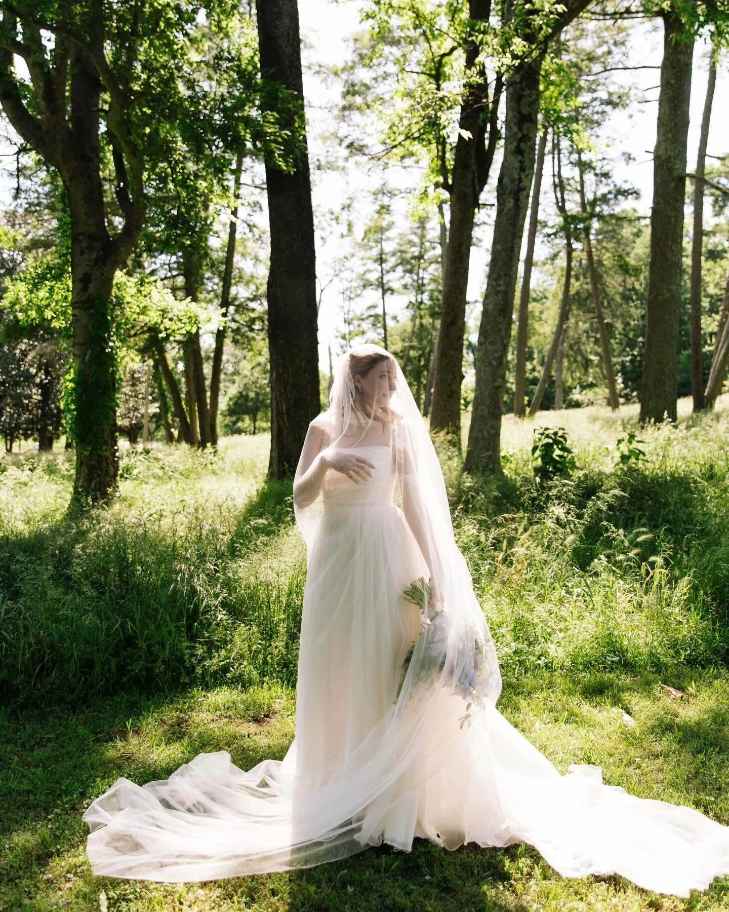 #aandbabe kathleen &amp; andrew in @jennyyoonyc 🤍

photo @jennifercodyphoto
venue @emersonhalltn
planning @philocalistdesigns 
florals @porchflowers
hmua @indigobeautycollective

dress @jennyyoonyc via @aandbe_shops nashville

#weddinginspo, #weddin
