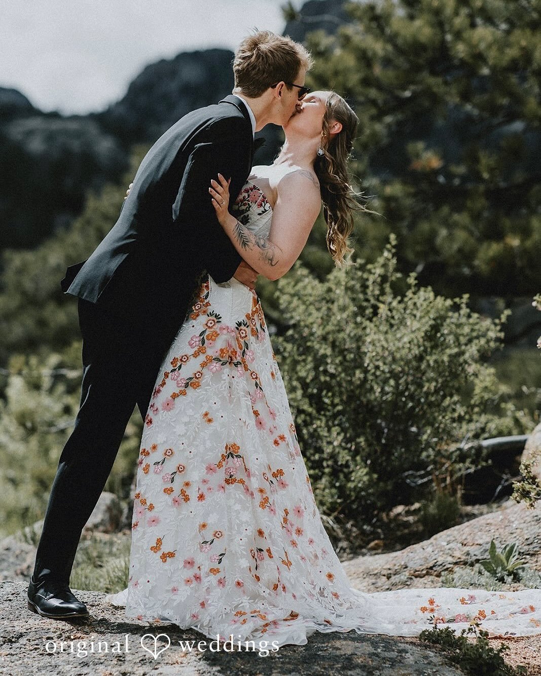 #aandbabe anneli &amp; jacob in @ruedeseinebridal 🤍

photo @theoriginalweddings
venue @blackcanyoninn
florals @poppyflowersco
hmua @dulcediemhairandmakeup
cake @aliremodernbakehouse

dress @ruedeseinebridal via @aandbe_shops denver

#weddinginspo, #