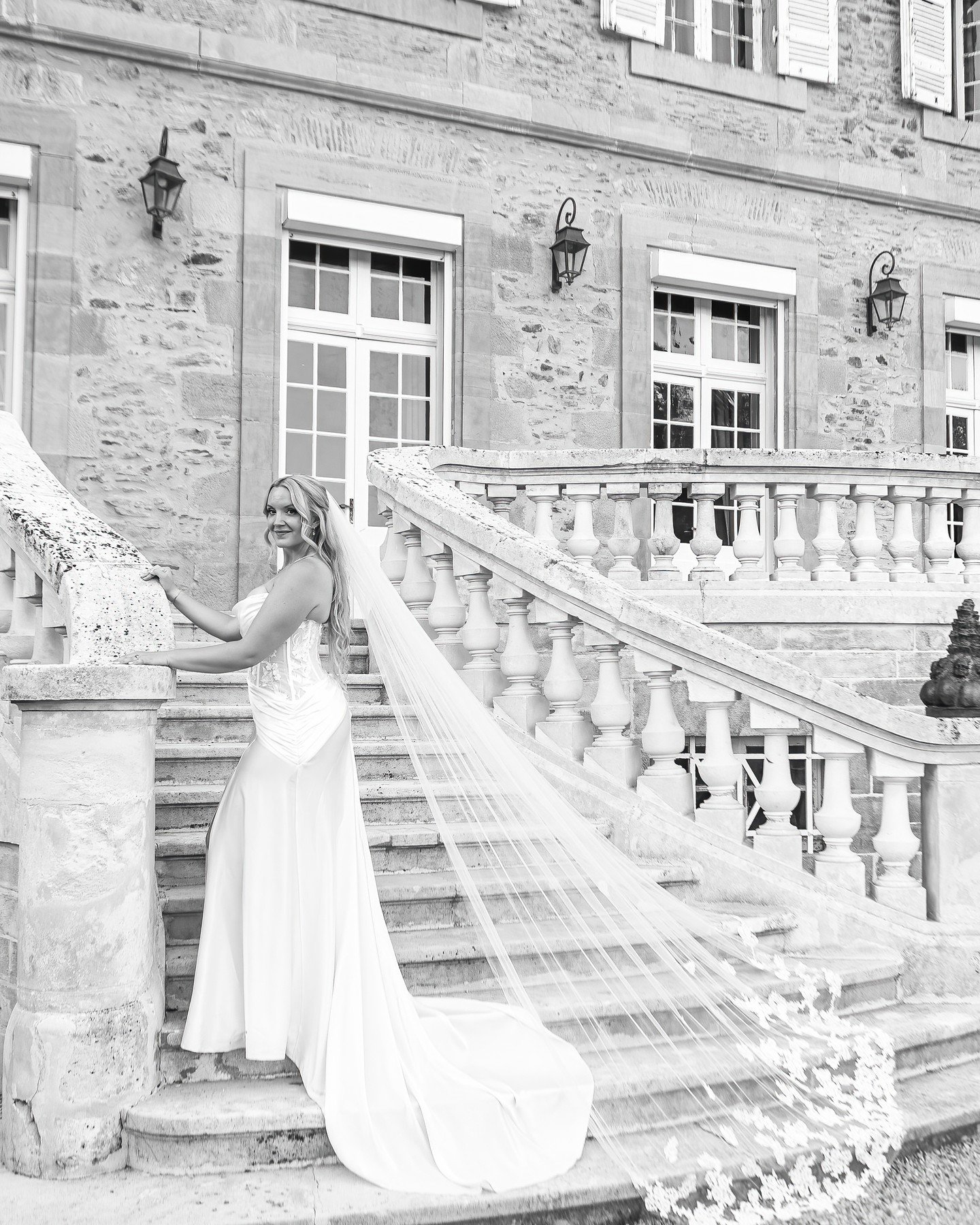 a&amp;b&eacute; real bride christina &amp; jean-romain tied the knot in @saintbridal 🤍 this stunning french wedding day will be living rent free in our heads until further notice 💭

dress | reine by @saintbridal via @aandbebridalshop #sacramento

p