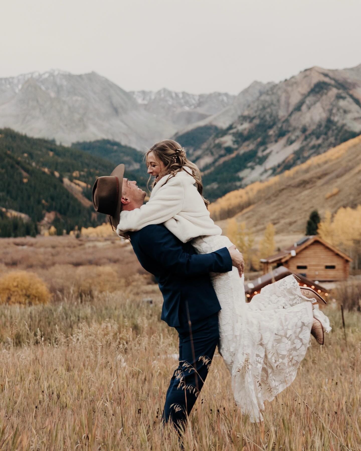 a&amp;b&eacute; real bride anna &amp; adam said &lsquo;i do&rsquo; in @rish_bridal 🤍 a day that looks straight out of vogue! 🥰

dress | rapture by @rish_bridal via @aandbebridalshop #portland

photos | @sunnieheers

venue | @pinecreekcookhouse

pla