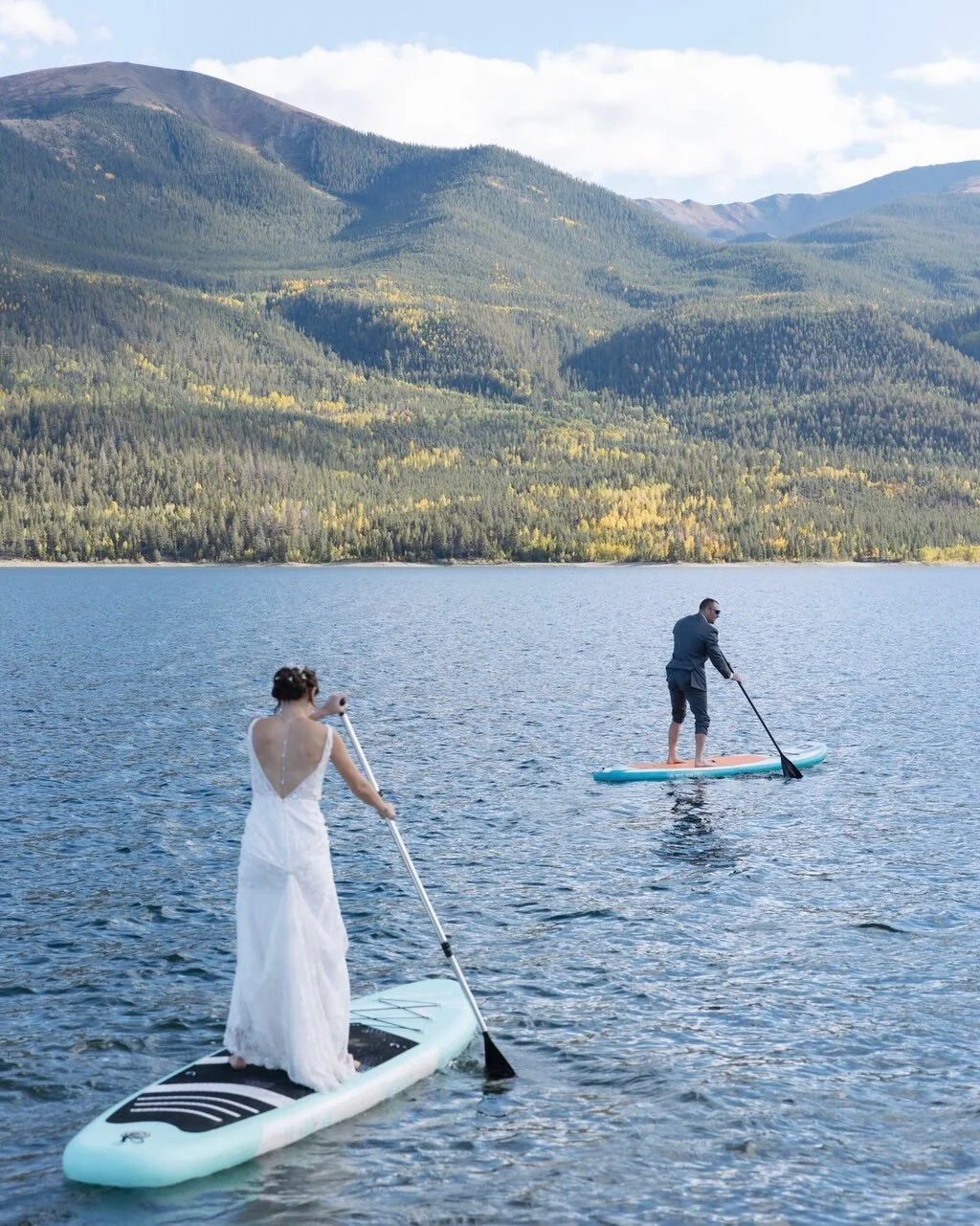 a&amp;b&eacute; real bride hilary &amp; will in @mwlbride 🤍 paddlelboarding after their vows &amp; their sweet pup really shows how personal this day was for these two 😍 we couldn&rsquo;t love it more if we tried!

dress | cameron by @mwlbride via 