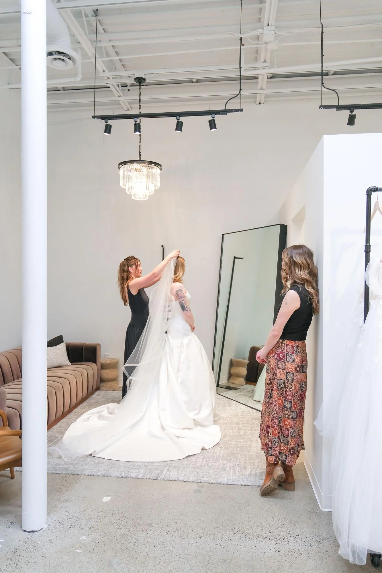 aandbe-x-anna-be-bridal-shop-minneapolis-073.jpg