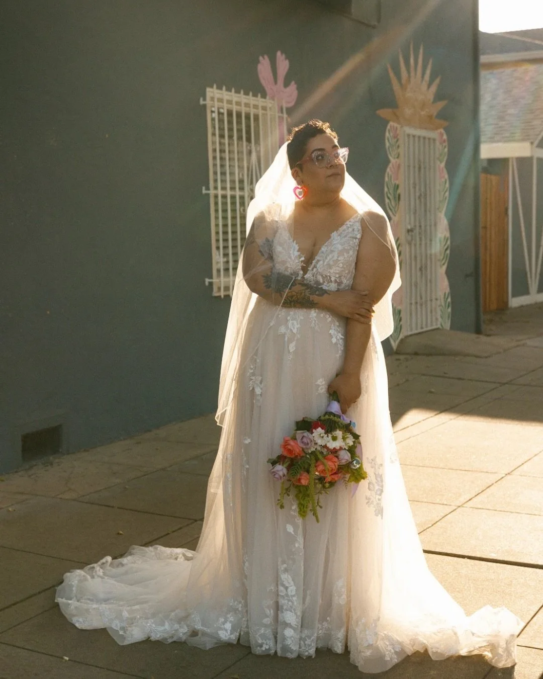 we are loving this colorful &amp; fun styled shoot, featuring @madilanebridal via a&amp;b&eacute; #sacramento! 💐✨

shoutout to the creative team who brought this vision to life! 🤍

dress | kara by @madilanebridal via a&amp;b&eacute; #sacramento
cou