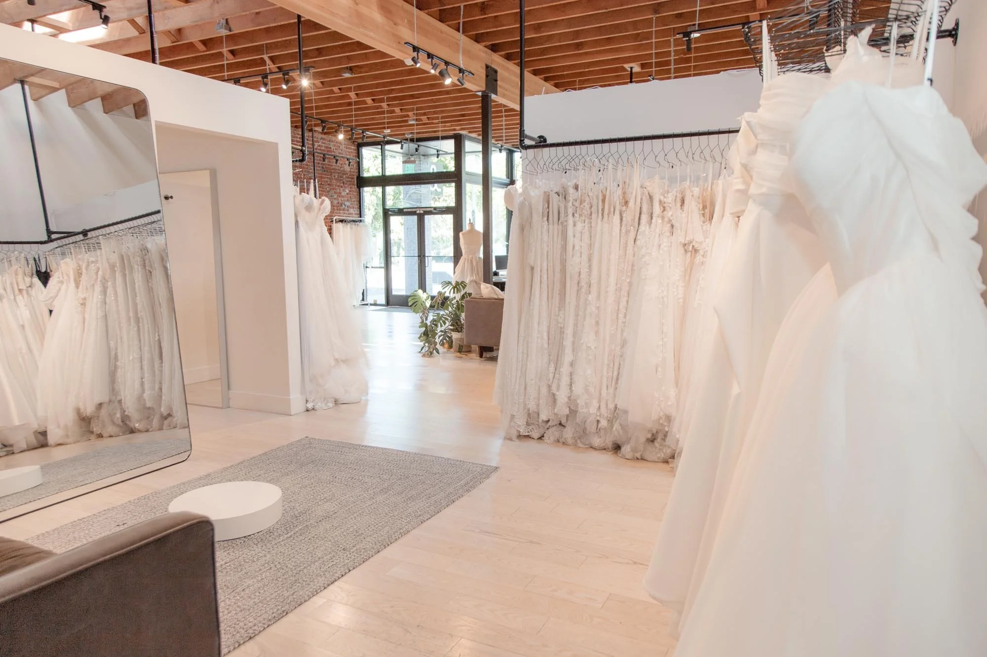 aandbe-bridal-shop-portland-mazlin-jordan-043.jpg