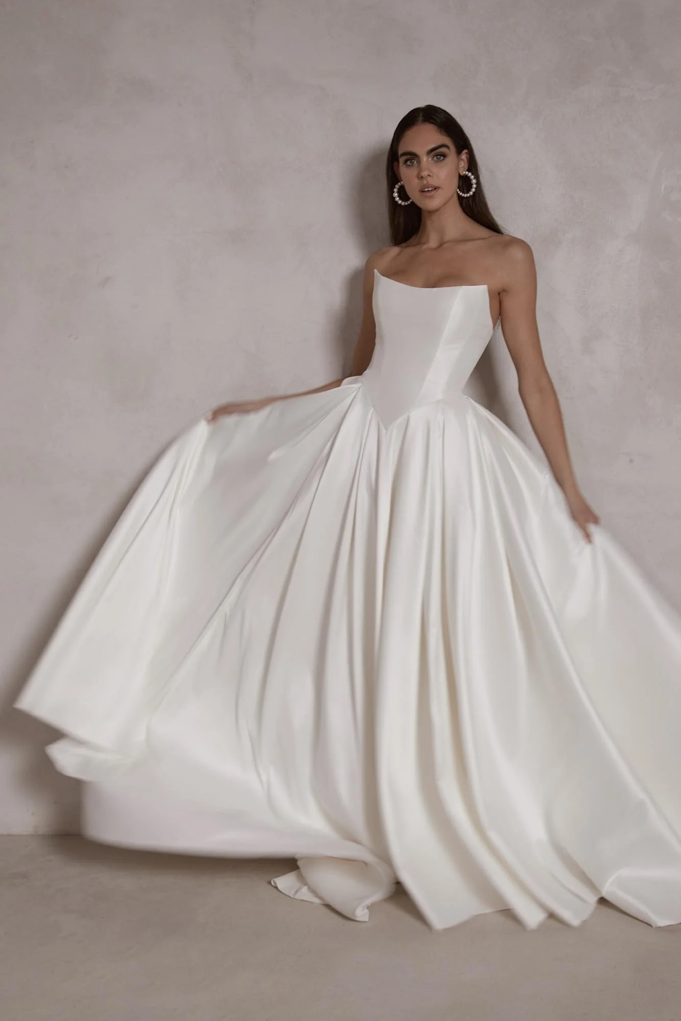Isolde-Wedding-Dress-Seraphine-Bridal-03.jpg