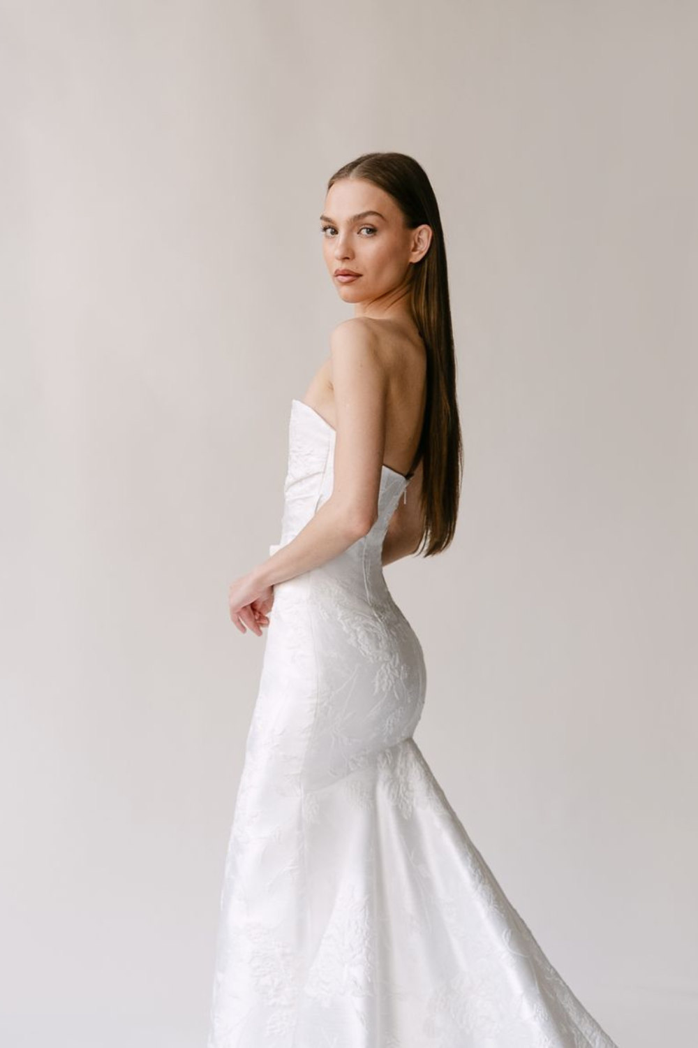 aneta-alyssa-kristin-wedding-dress-2.png