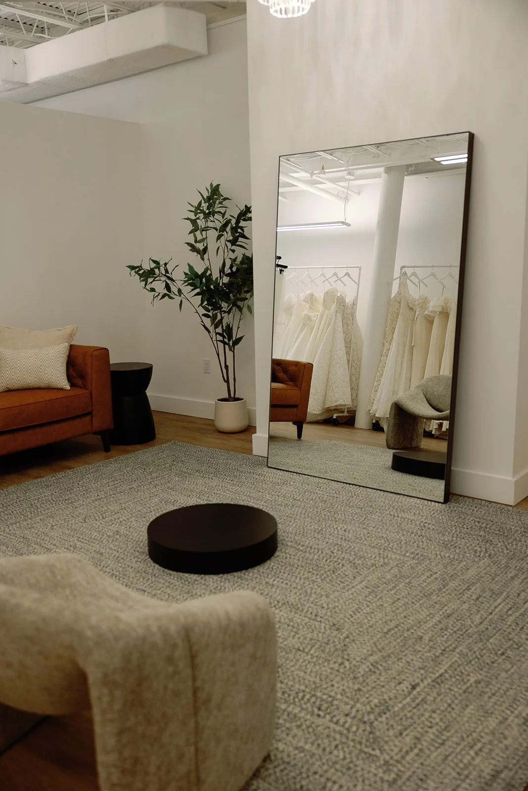 A&bé x anna bé bridal shop