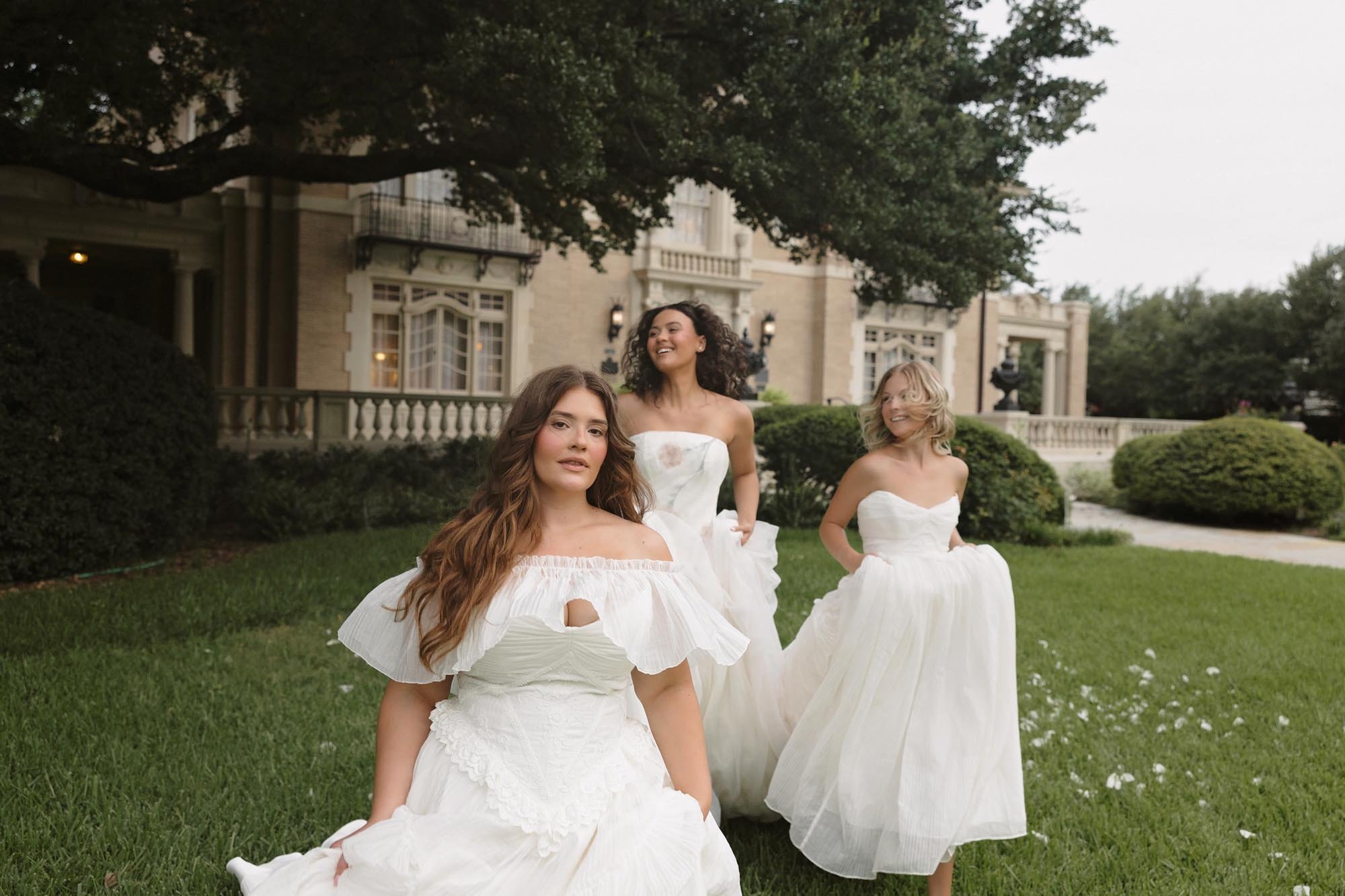 a&be-bridal-shop-anniversary-campaign-0214.jpg