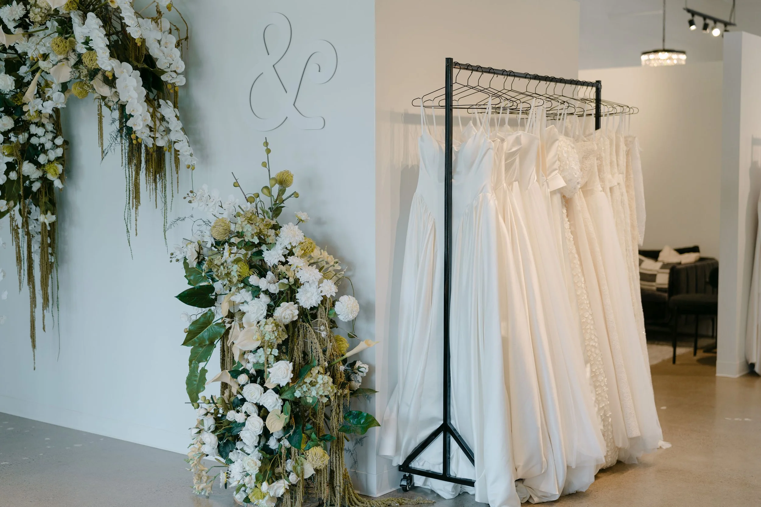 aandbe-minneapolis-bridal-shop-tonya-hjort-09.jpg