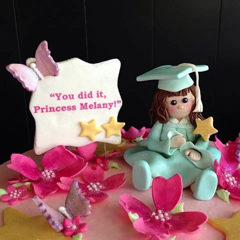 Preschool Princess Graduation Cake closeup