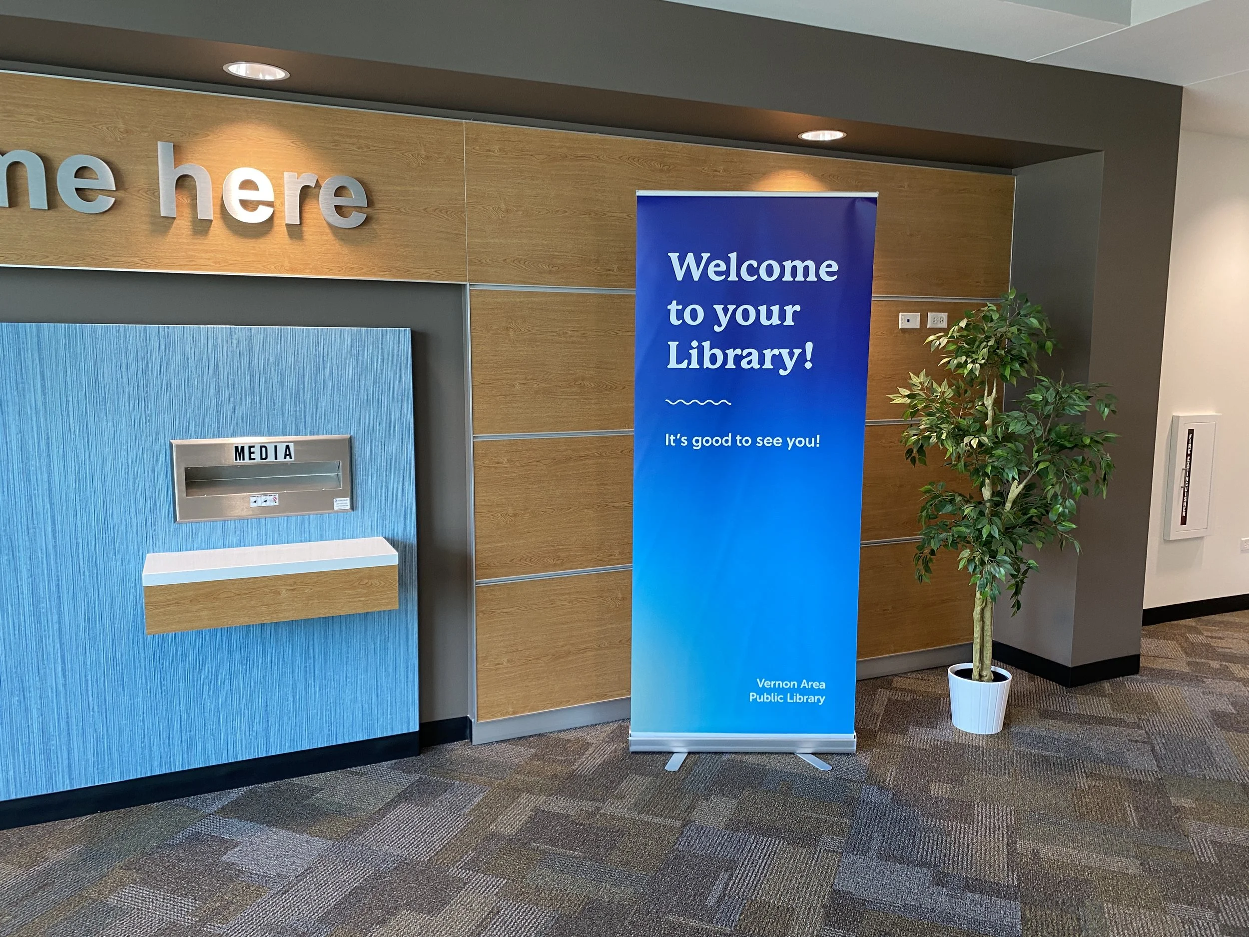lobby banner that says "welcome to your library"