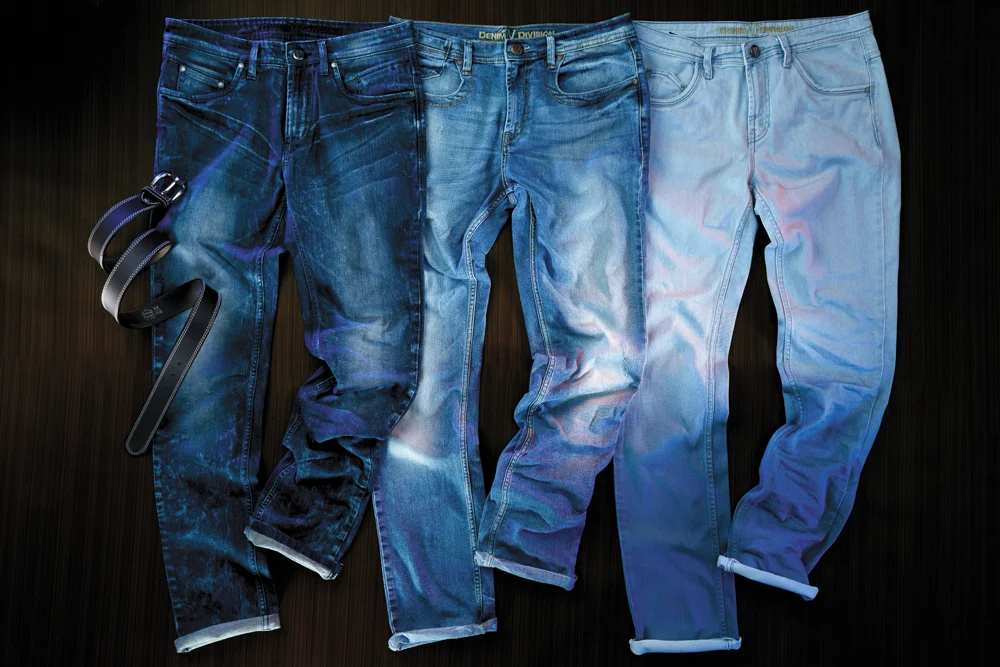denim-jeans-belt-apparel-flatlay.jpg