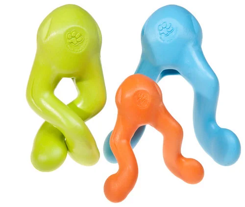 tizzi-group-twisted.jpg