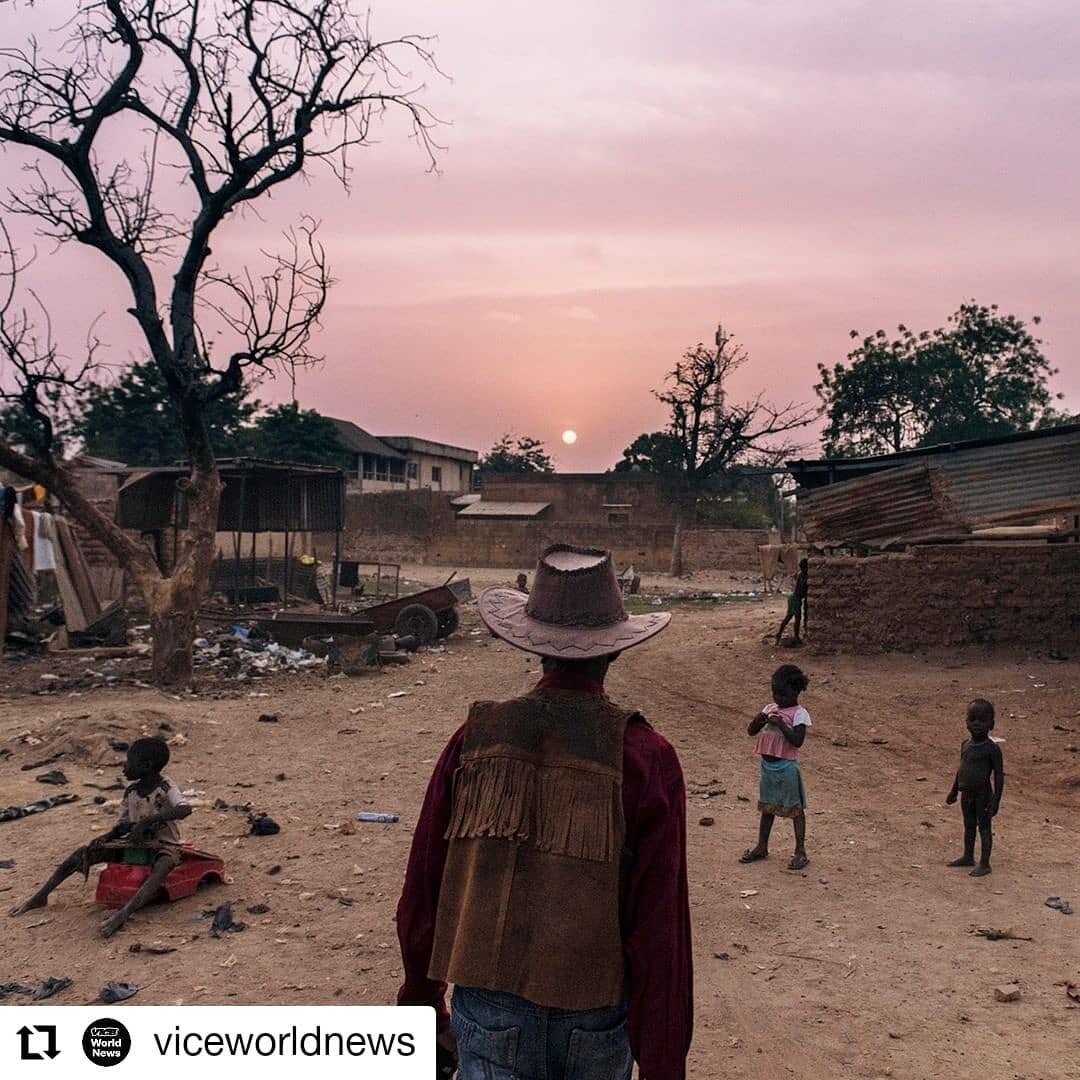 In English this time

#Repost @viceworldnews
&bull; &bull; &bull; &bull; &bull; &bull;
Ouagadougou, Burkina Faso

The black cowboys of Ouagadougou, in photos.⁣
⁣
In 2016, French photographer @aurelien_gillier followed his girlfriend to Burkina Faso w