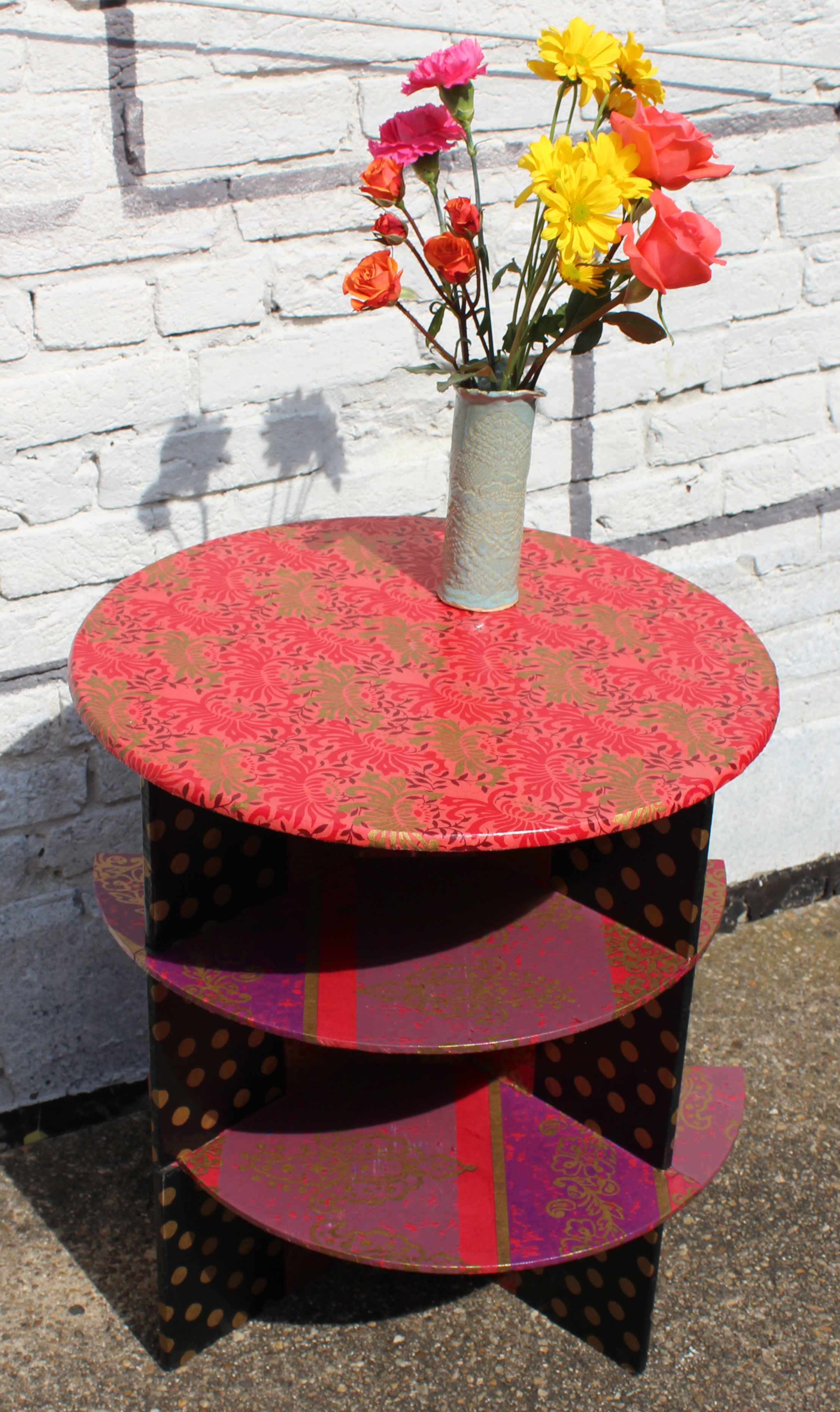 Round End table