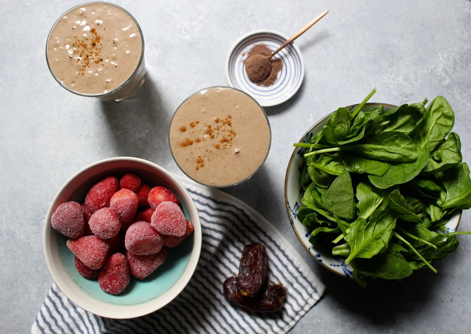 smoothie time! strawberry cacao 