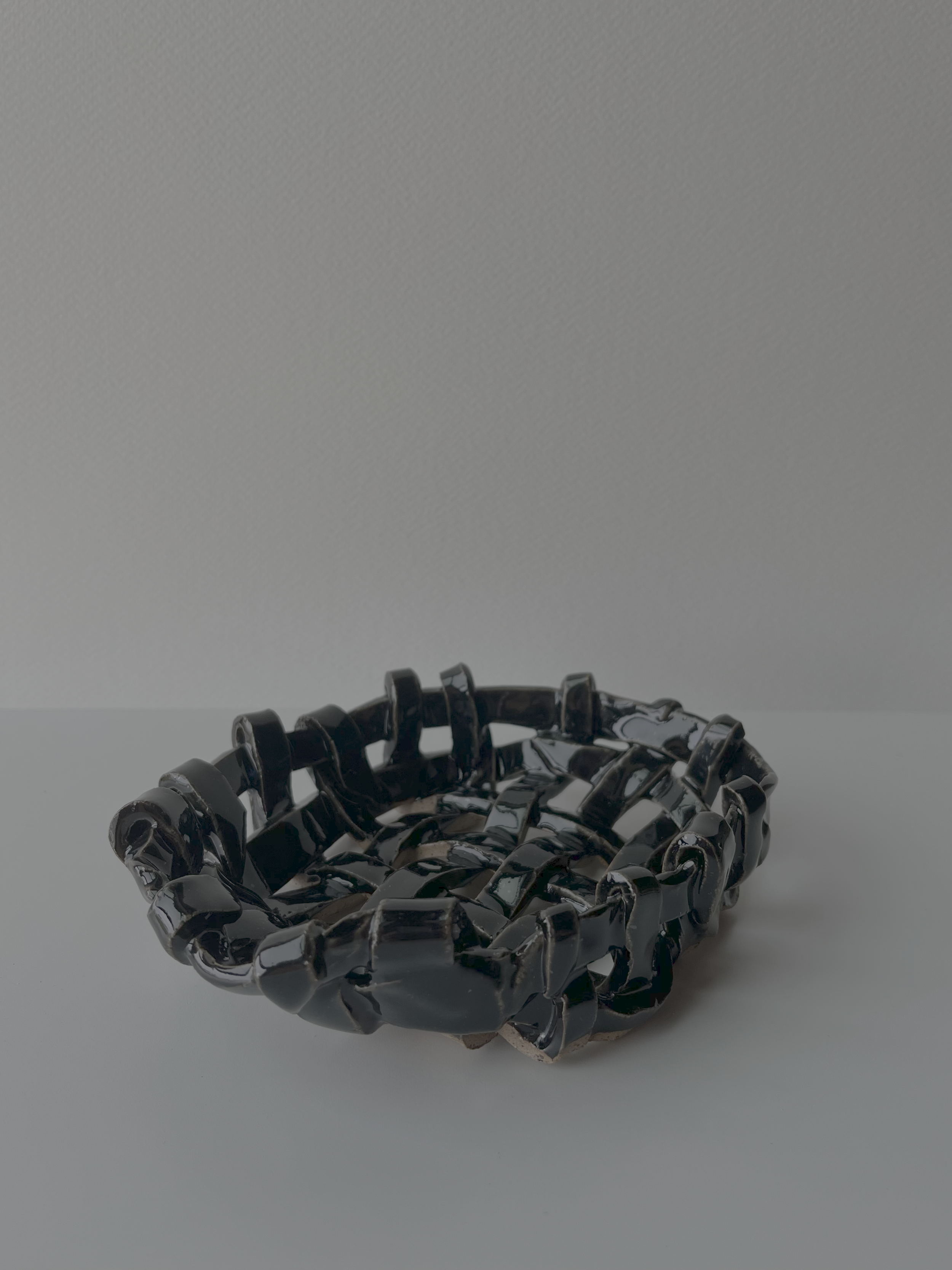 shinysmallblackbasket-2.png