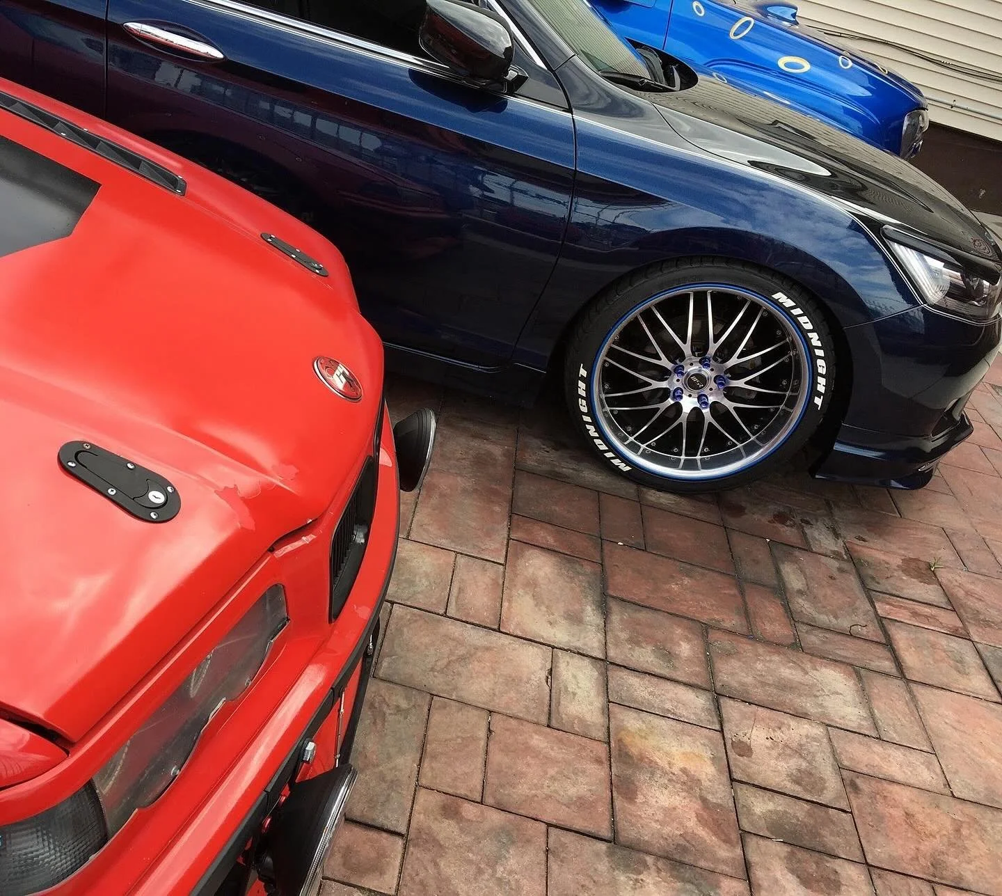 Parked up. 
&mdash;&mdash;&mdash;
#teamc4 #showcars #carshows #weekends #carshow #bmw #honda #chevy #e36 #accordsedan #trailblazer