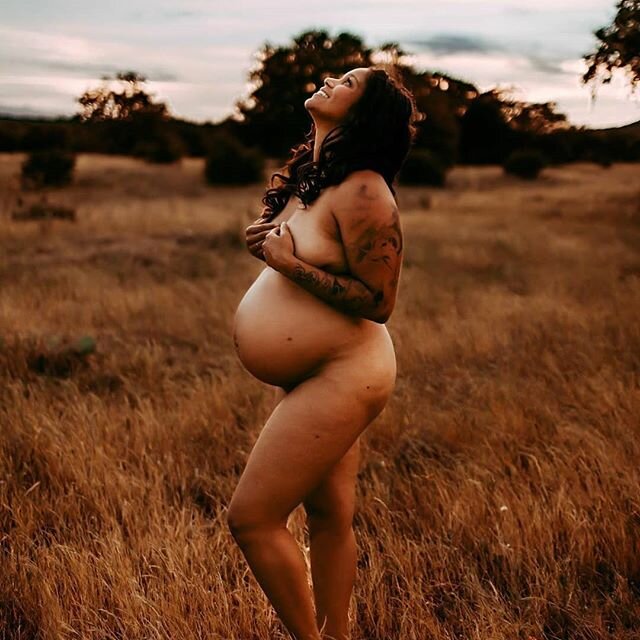 To all our mamas-to-be, OG mamas, and those waiting for their turn, we send all our love to you. Happy Mother's Day!
.
.
.
📸 from the talented @vanessamendezphotography .
.
#mothersday #pregnant #maternityphotography