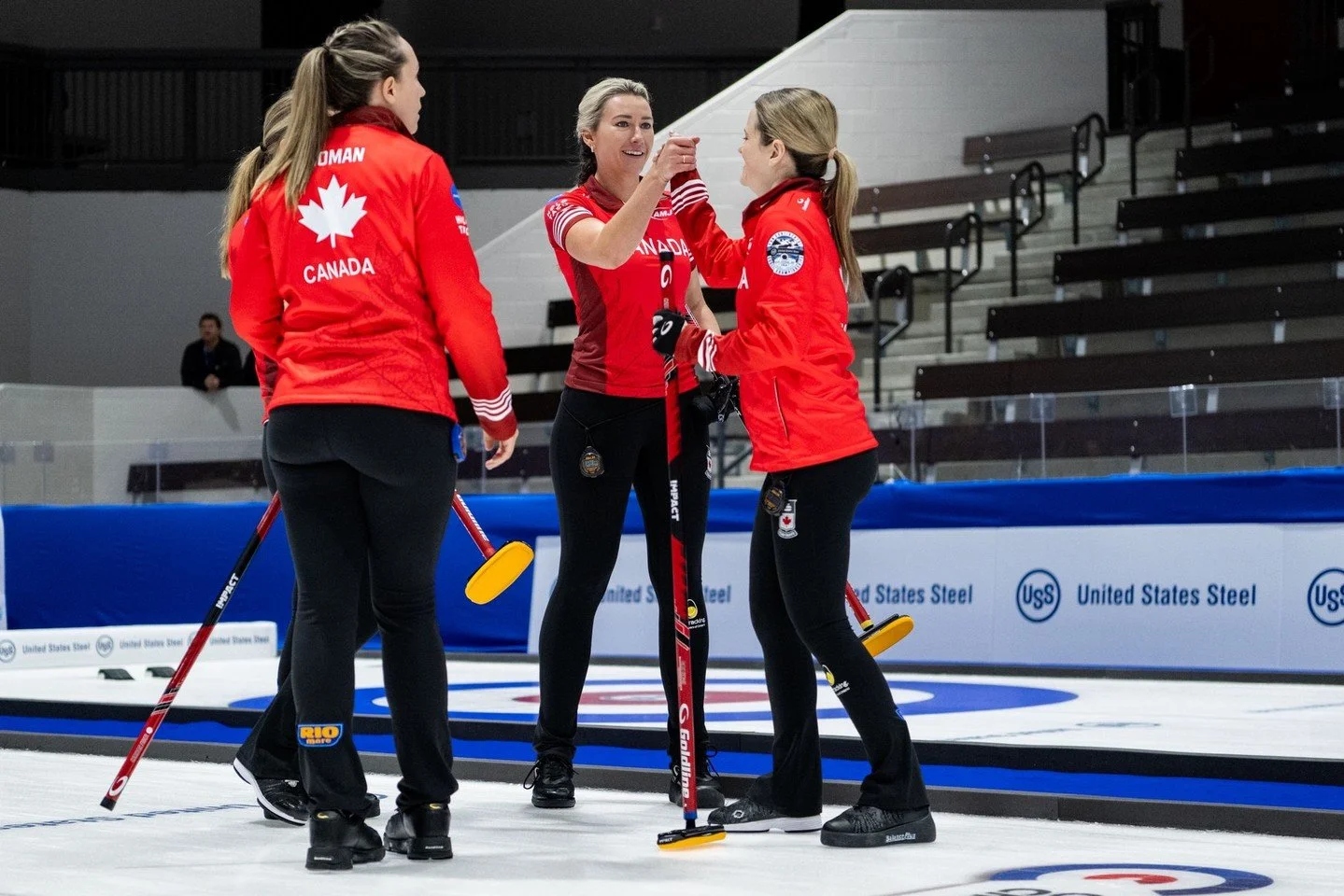 Can't hide happy😁❤️

📸 : @worldcurling