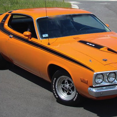 ccrp_0802_04_z+classic_muscle_cars+1974_plymouth_roadrunner.jpg