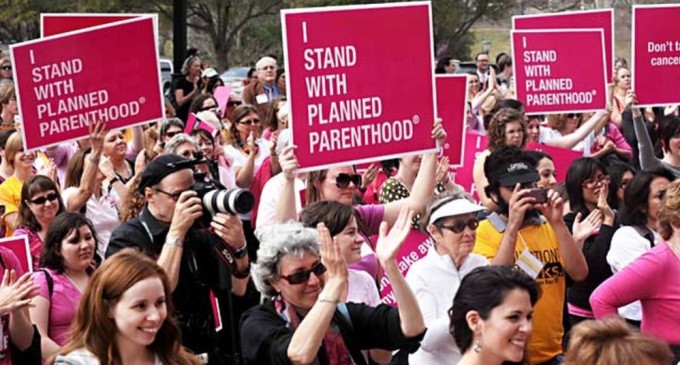 planned-parenthood-supporters-680x365.jpg