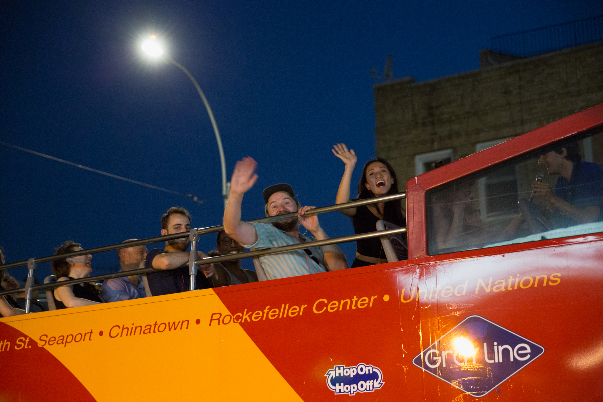 waving-goodbye-redistricting-non-sightseeing-tour-van-alen-institute-zachary-newton.jpg
