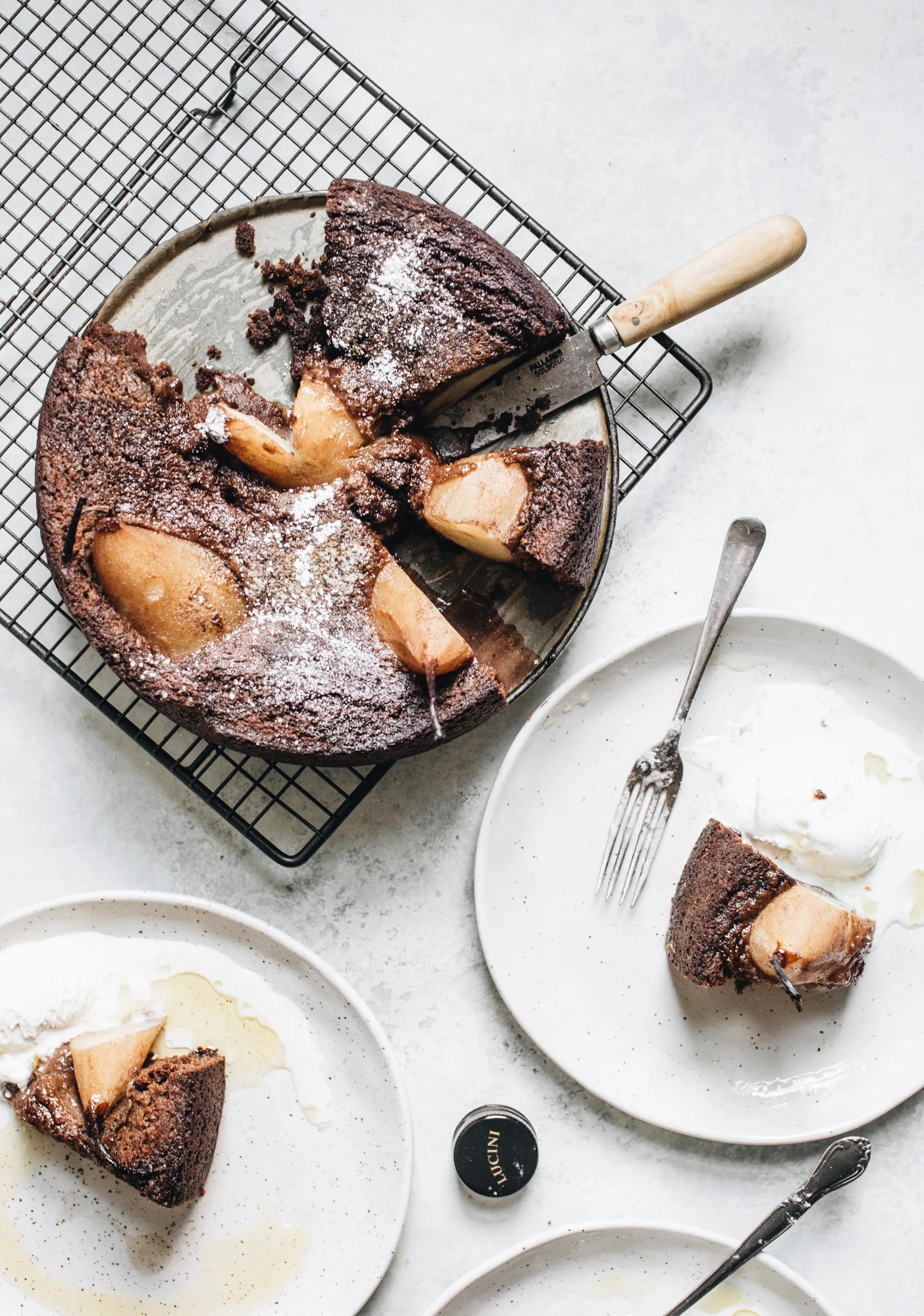 LuciniOliveOilStickyDateCake-36.jpg