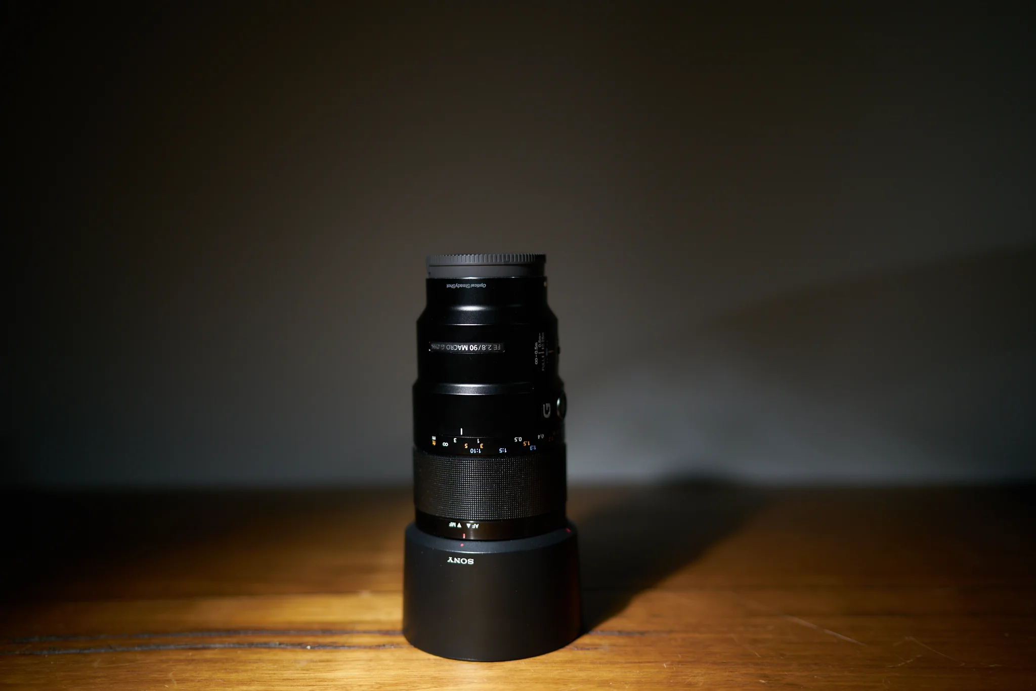 Sony FE 90mm f/2.8 Macro
