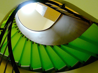 Immeuble surlÇlÇvation escalier d'accäs.JPG