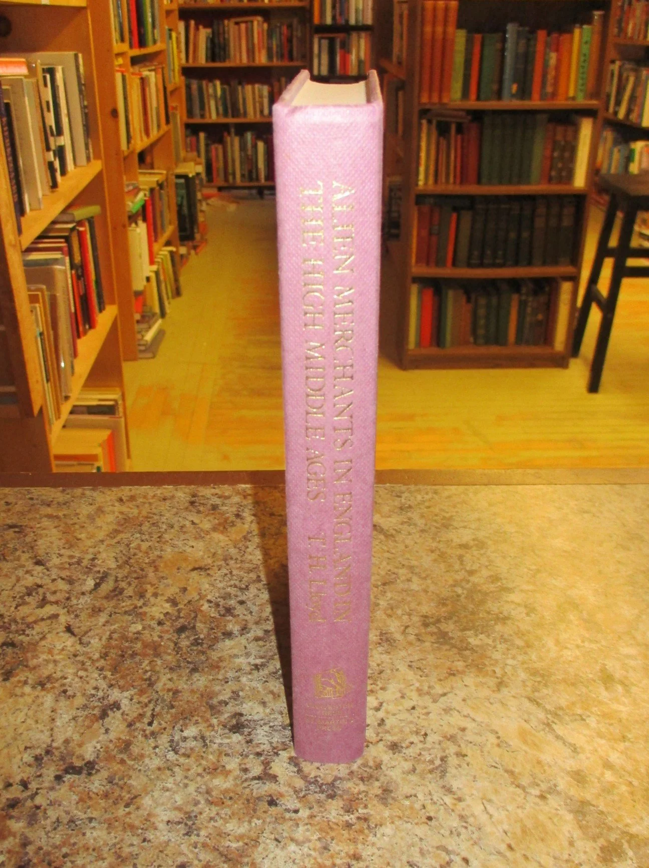 004123 - Alien Merchants England 3.JPG