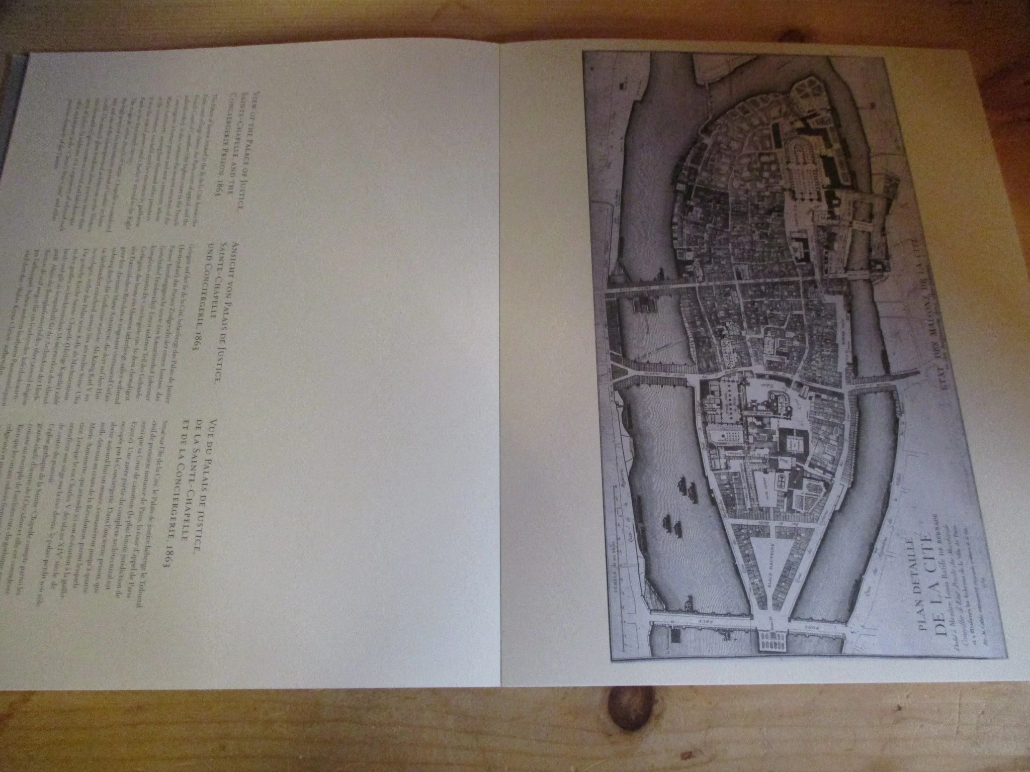 003900 - Historic Maps Views Paris 2.JPG