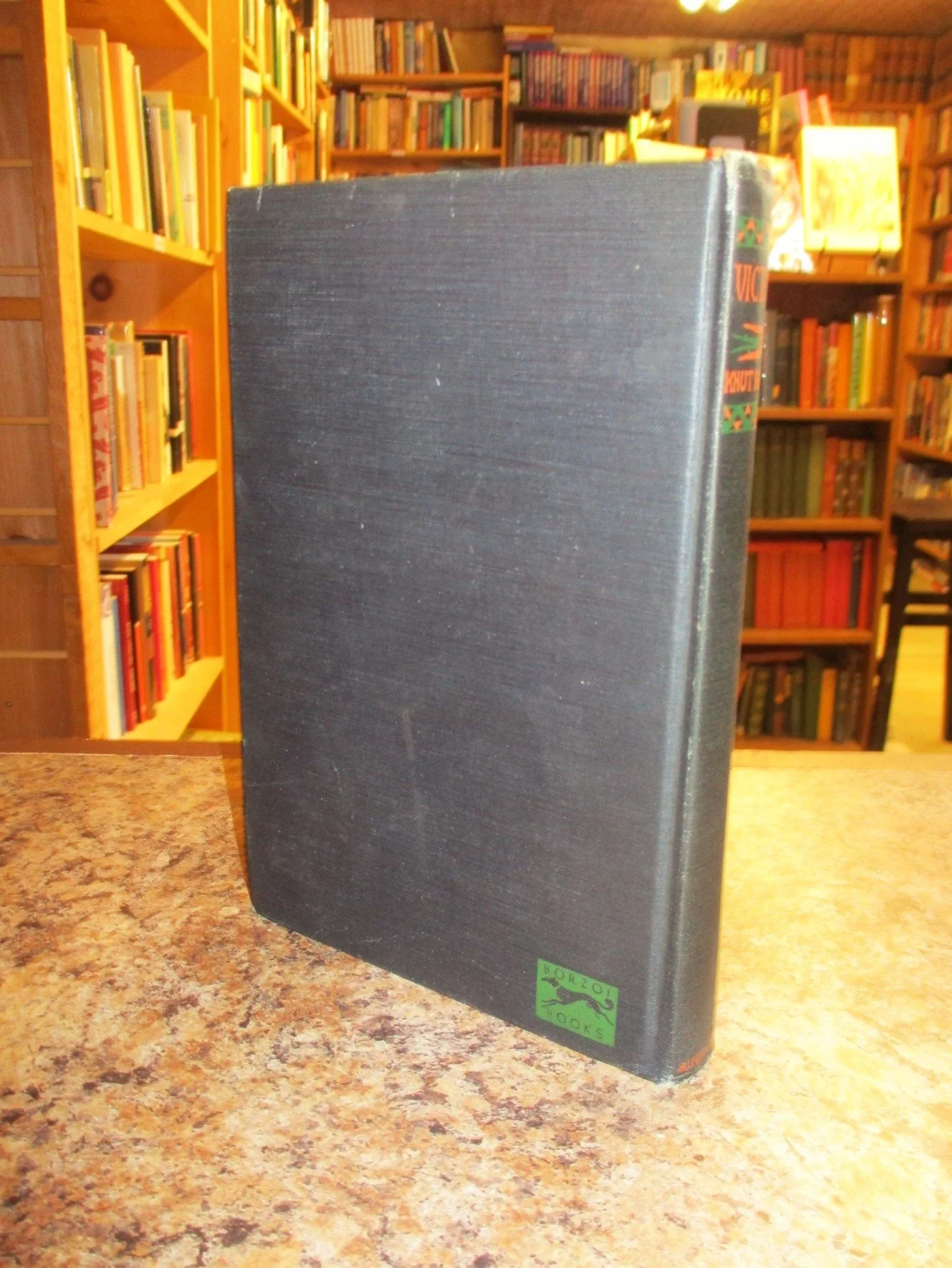 004016 - Victoria 3.JPG