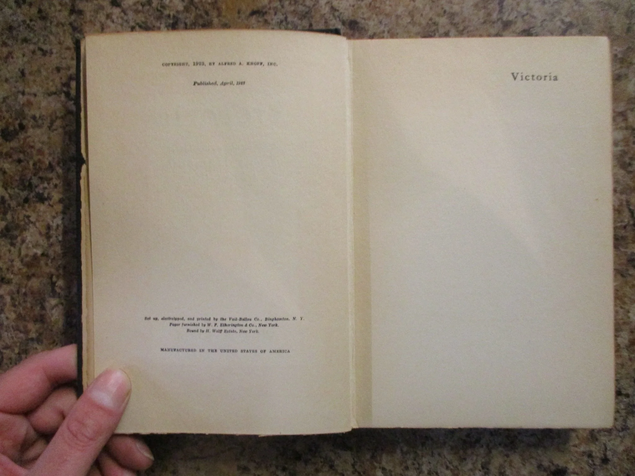 004016 - Victoria 5.JPG