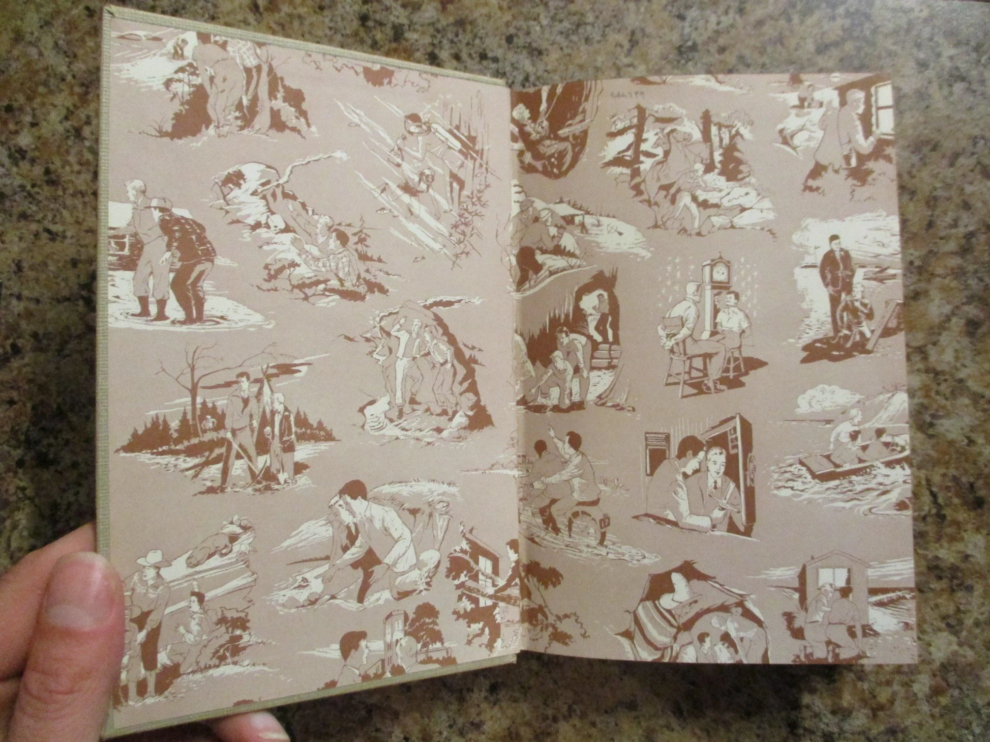 004299 - HB28 Sign Of The Crooked Arrow 5.JPG