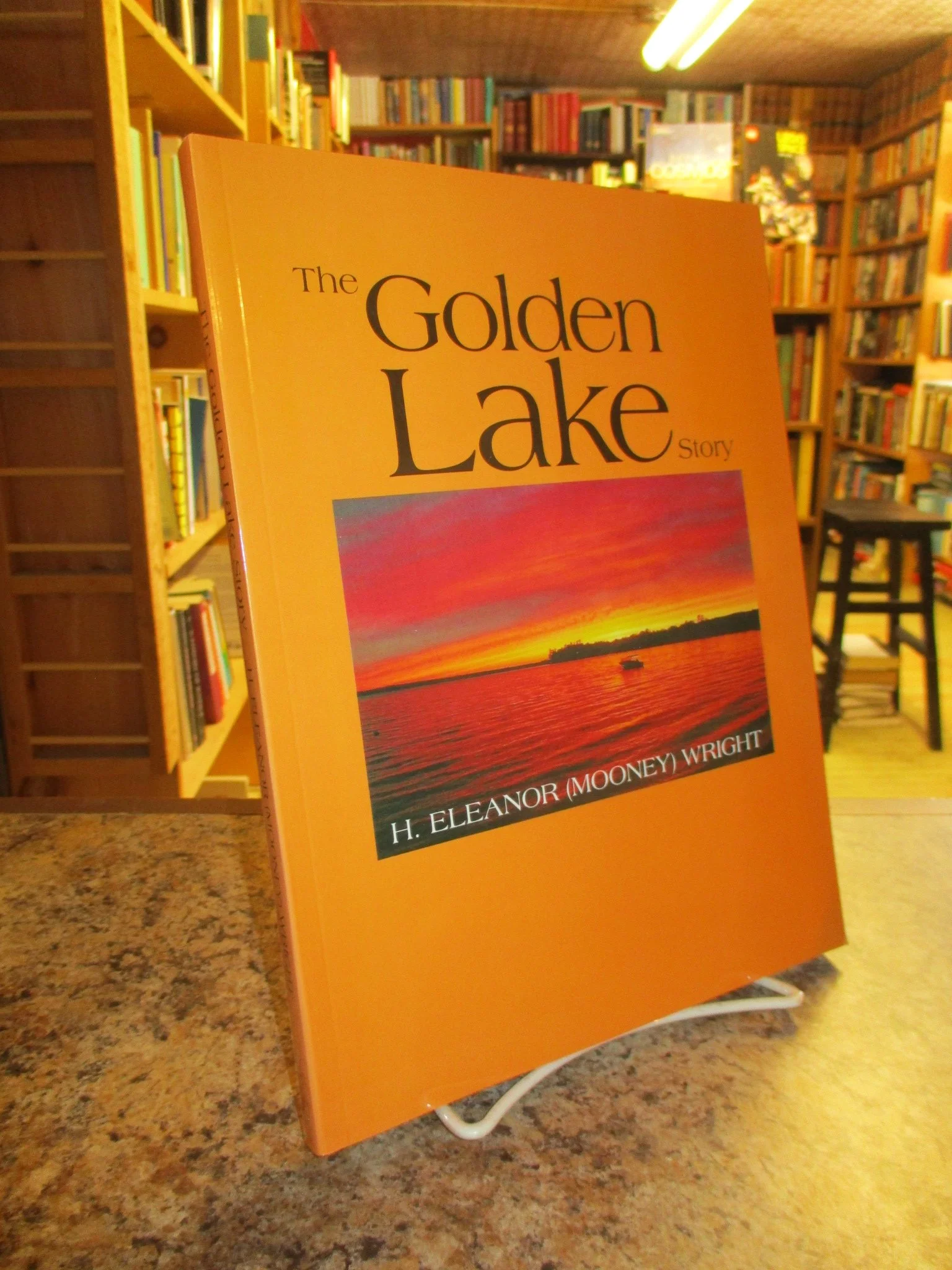 004391 - Golden Lake 1.JPG