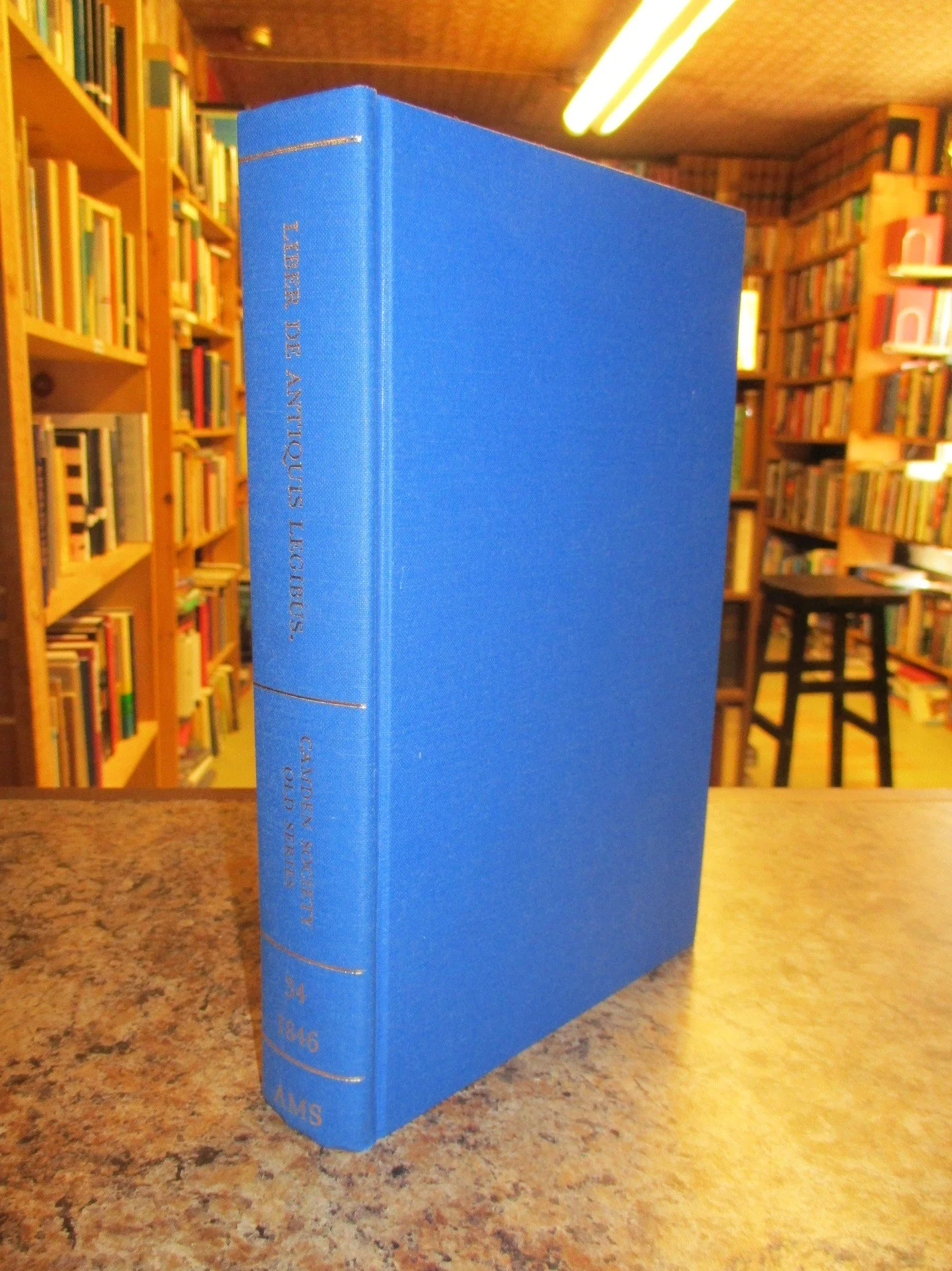 004097 - Antiquis Legibus 1.JPG