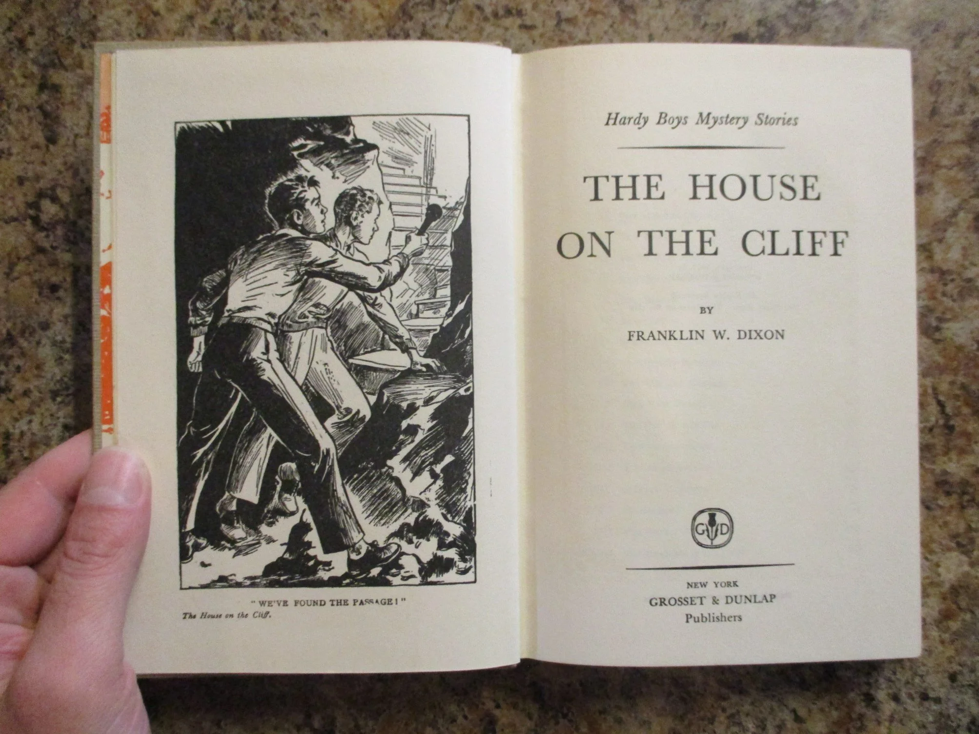 004295 - HB2 - House On The Cliff 6.JPG